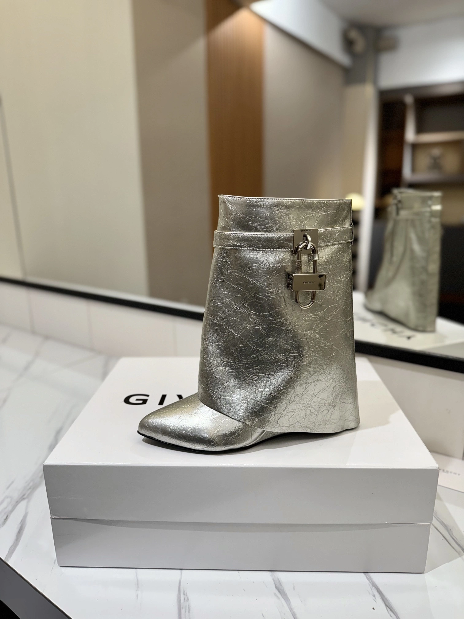 COCO-- 6iv593hy BE603KE1S7-070 Calfskin cowhide item:E-X362J1108