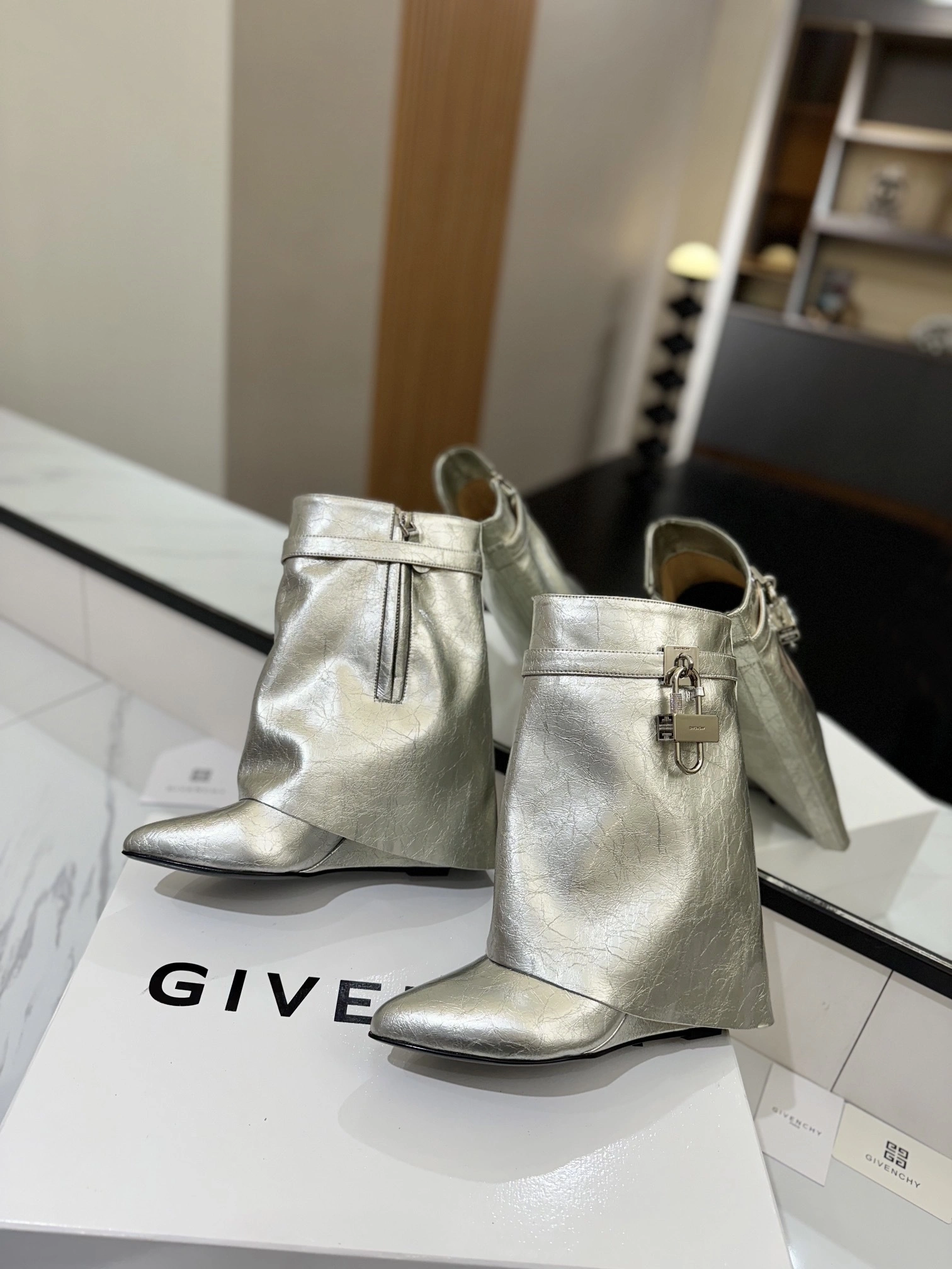 COCO-- 6iv593hy BE603KE1S7-070 Calfskin cowhide item:E-X362J1108