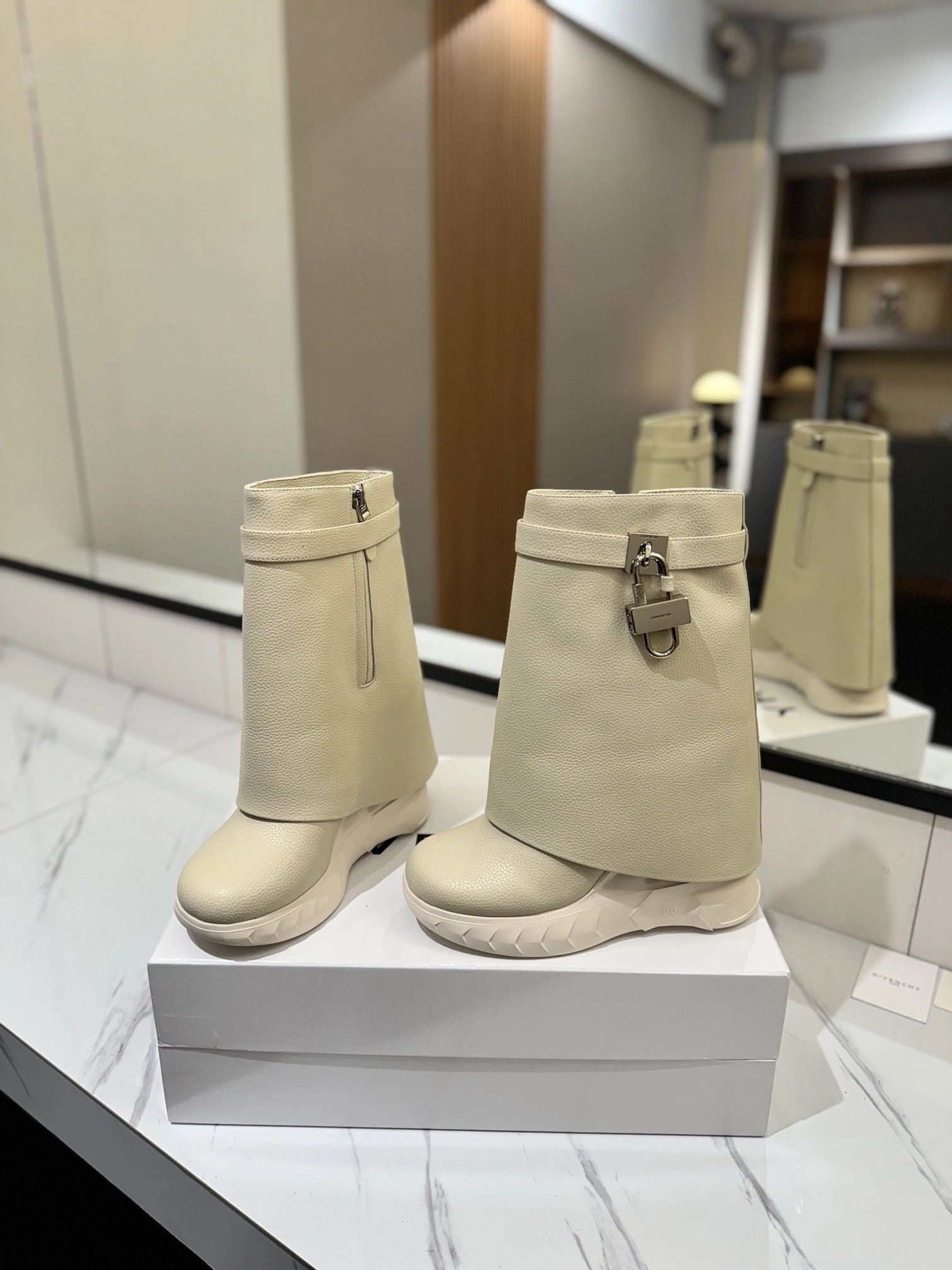 COCO-- 6iv593hy BE604AE1XN-250 cowhide item:E-X362J1112