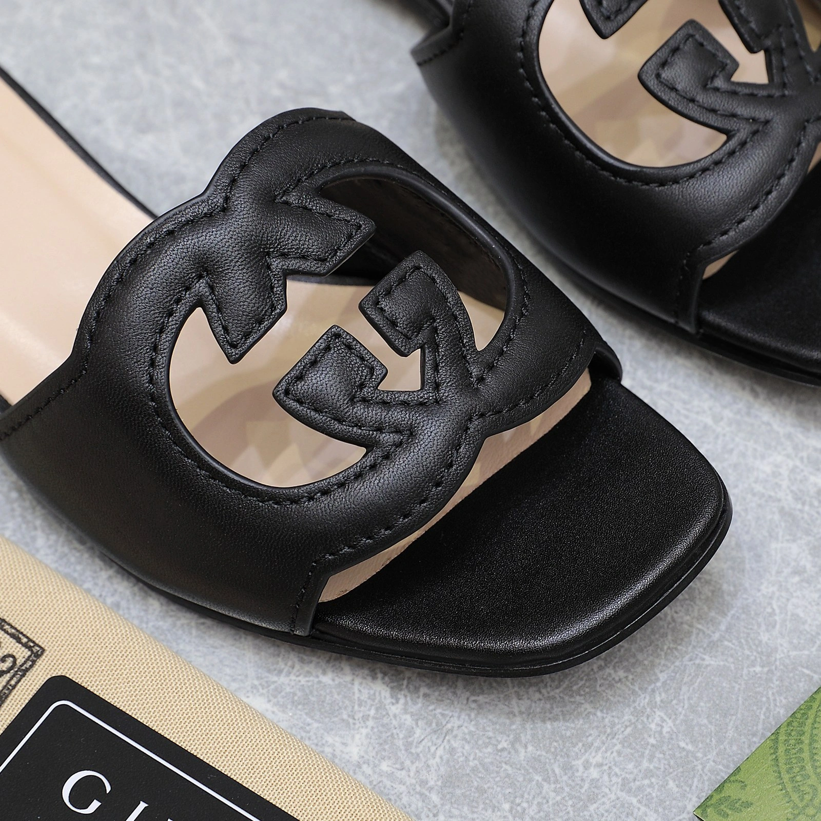 COCO-- 6u33i 694451 US000 1000 sheepskin Heel height：1CM item:D-X000H2218