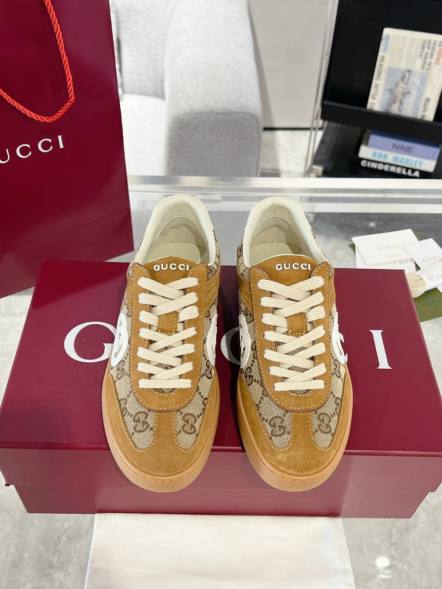 COCO-- 6u33i 812656 AAEGA 2741 G75 item:E-X362I1057