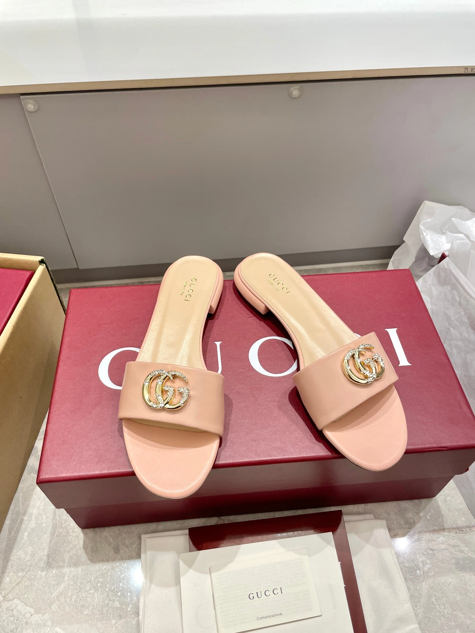 COCO-- 6u33i 816673 C9D00 6809 sheepskin Heel height：1CM item:E-X000D4142