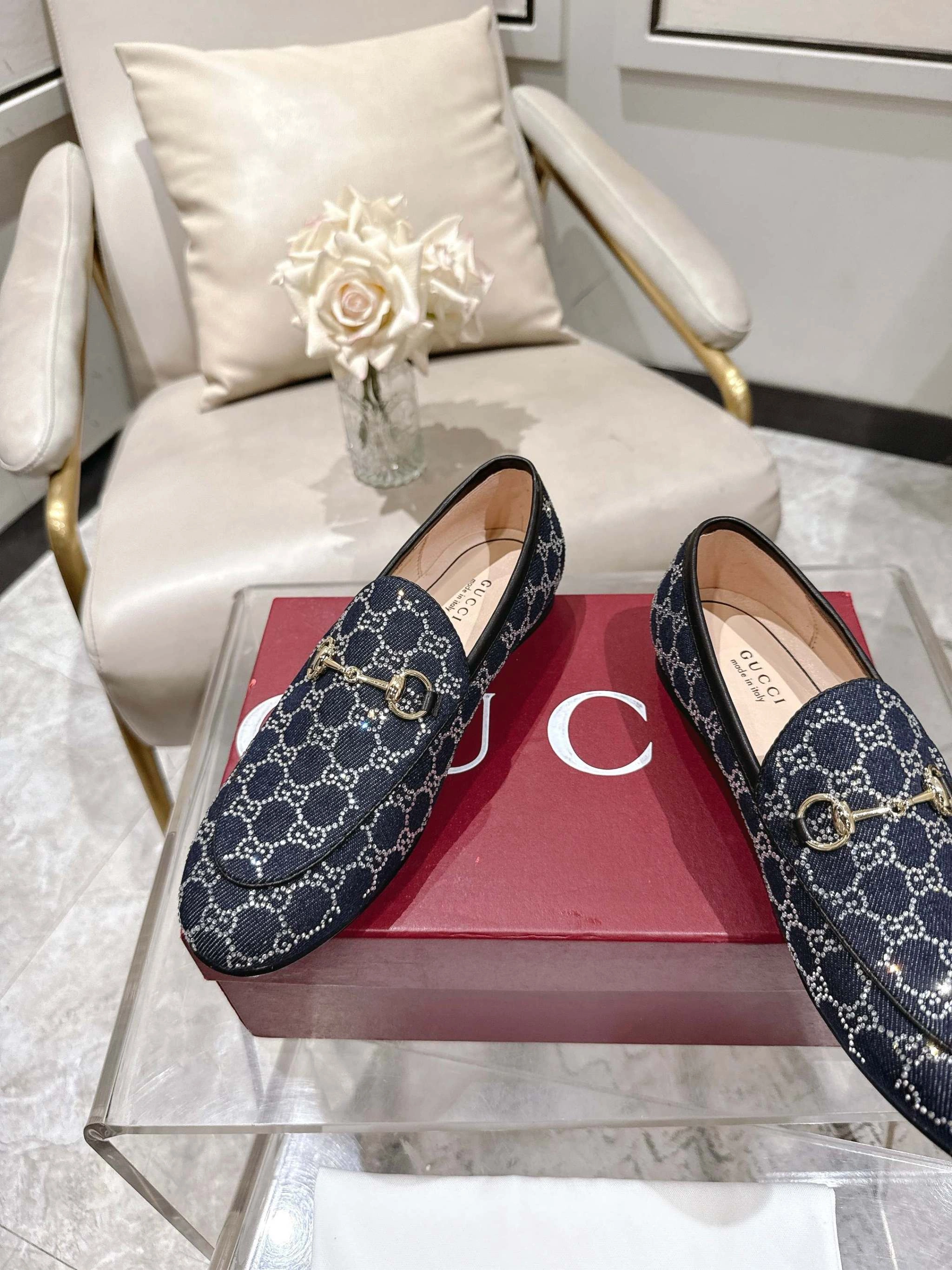 COCO-- 6u33i 836047 FAEUA 4051 sheepskin item:E-X362I1027