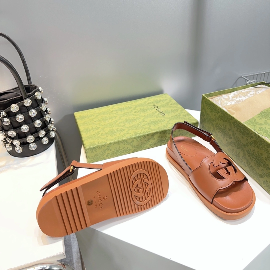 COCO-- 738687 US000 2535 item:D-X158A1185