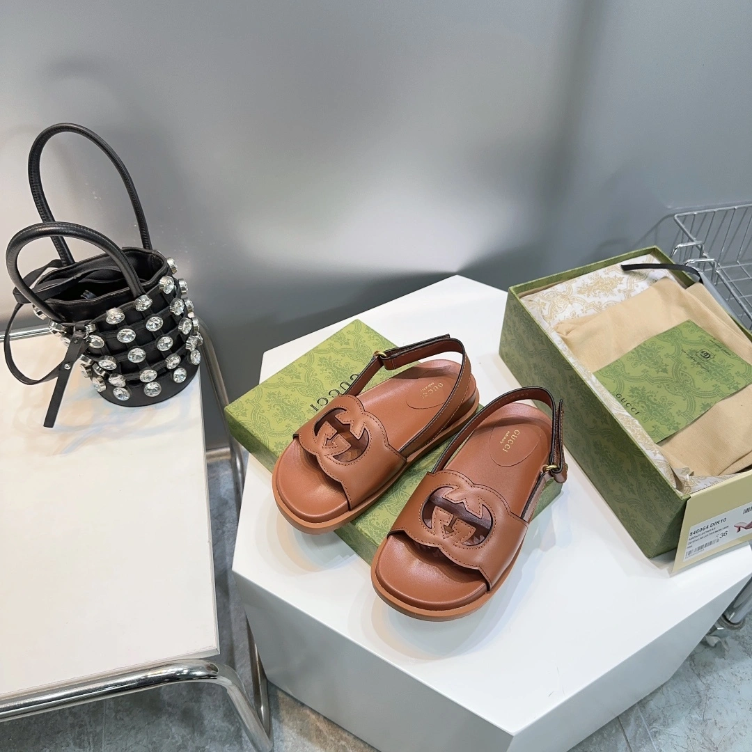 COCO-- 738687 US000 2535 item:D-X158A1185