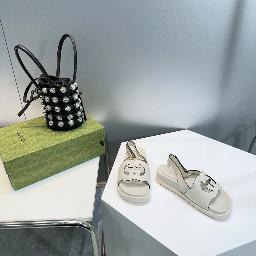 COCO-- 738687 US000 9022 item:D-X158A1187