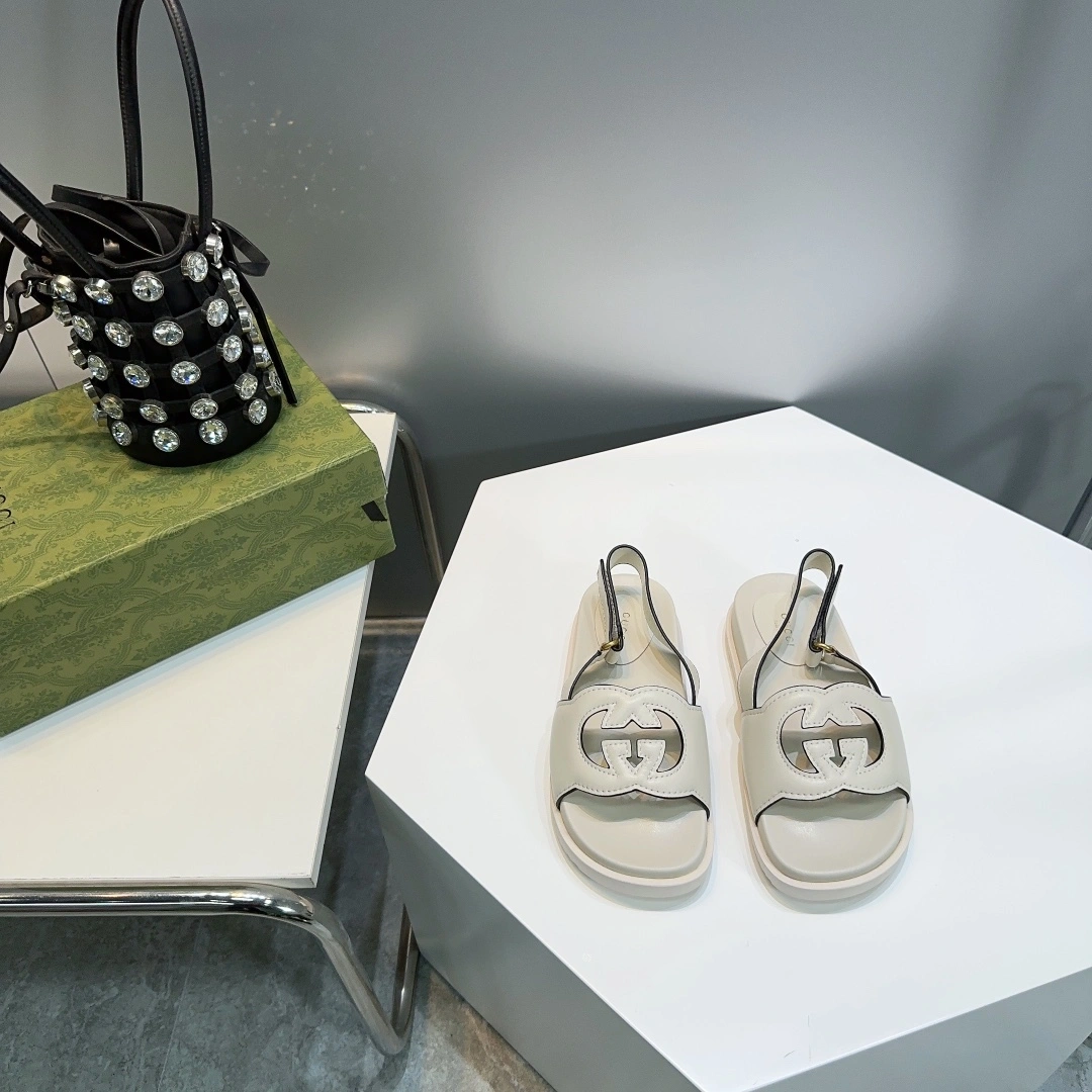 COCO-- 738687 US000 9022 item:D-X158A1187