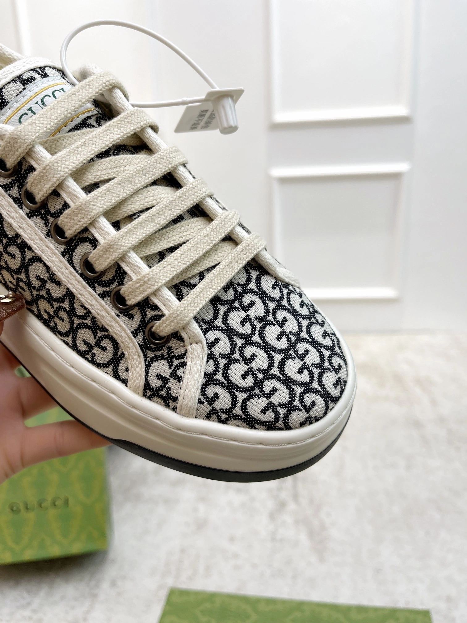 COCO-- 746766 FAC1Y 8445 item:D-X158D1024