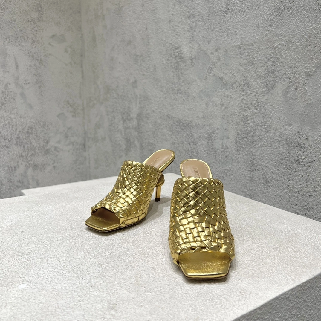 COCO-- 754143V3MJ08265 Heel height：9CM Calfskin item:D-X062M2831