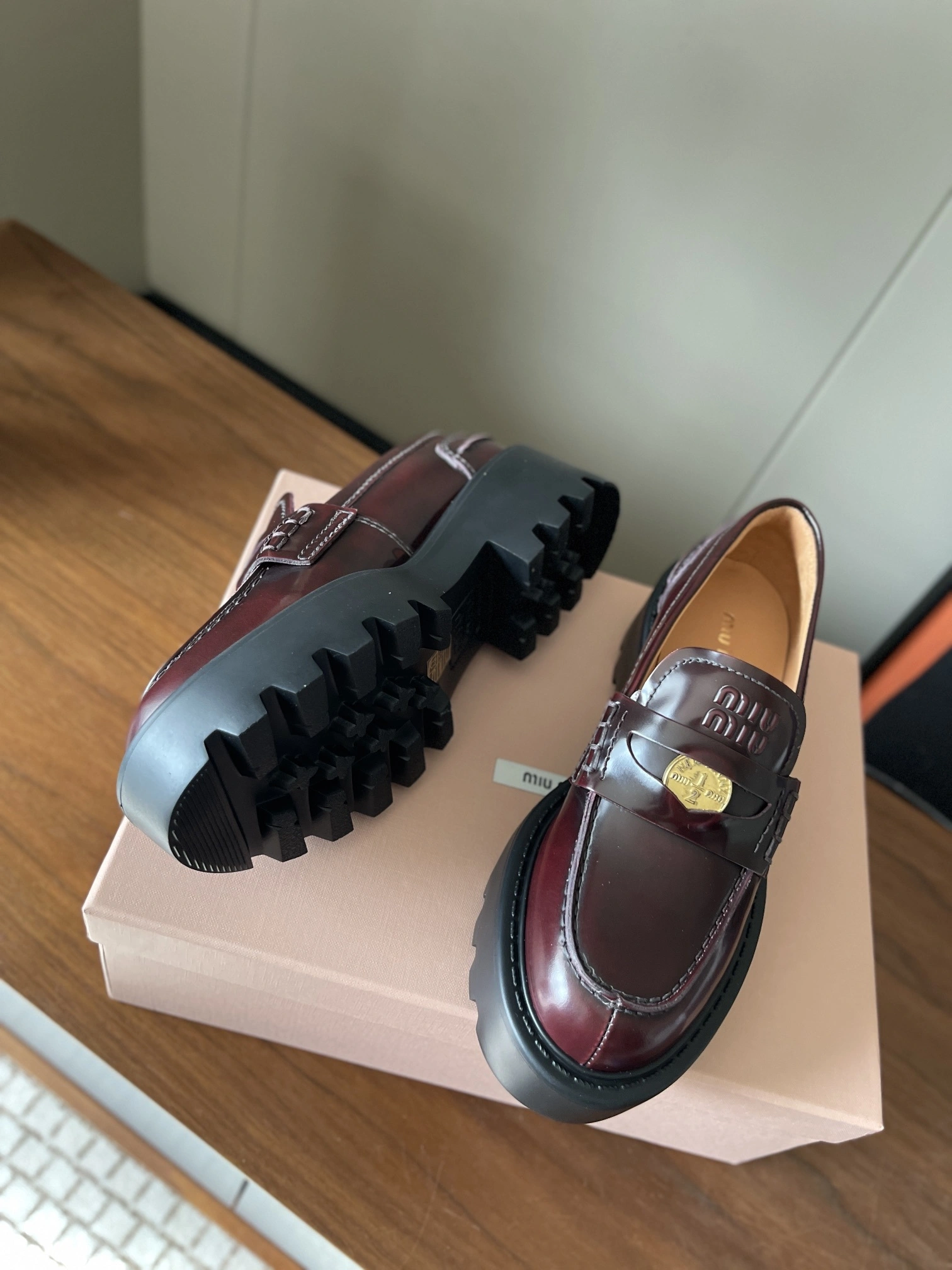 COCO-- 7iu7iu 5D276E_P39_F0D27_F_050 Calfskin cowhide item:E-XW03J0911
