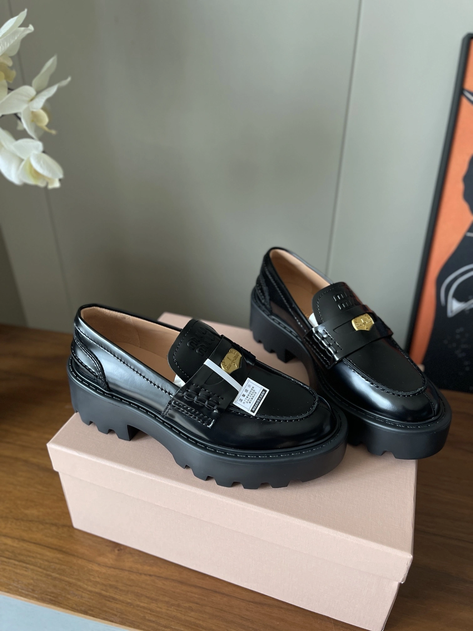COCO-- 7iu7iu 5D292E_B4L_F0002_F_050 Calfskin cowhide item:E-XW03J0912