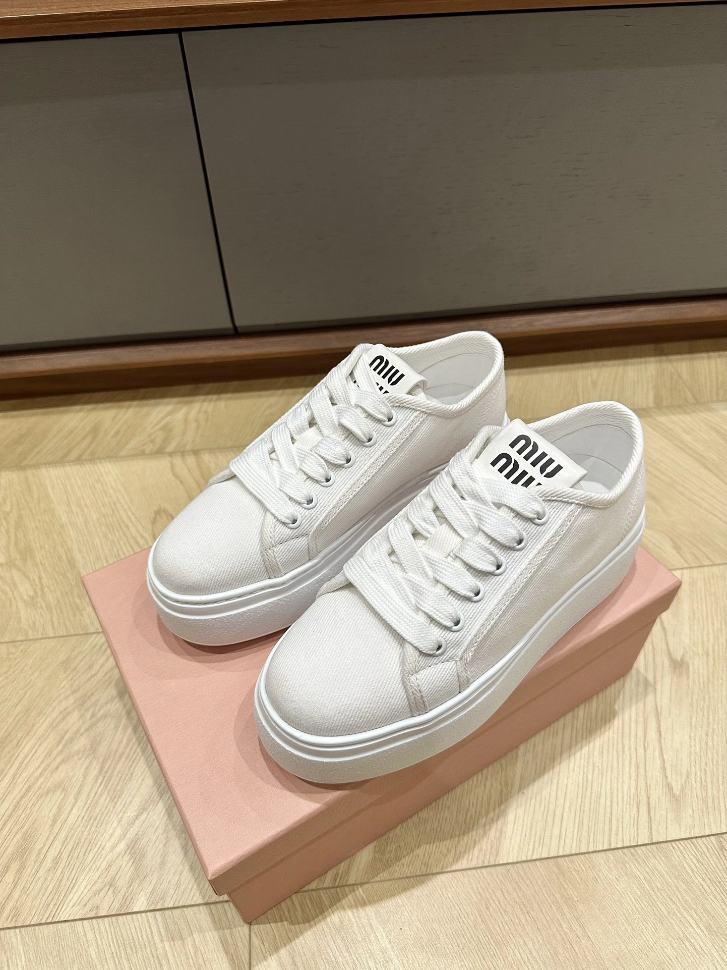 COCO-- 7iu7iu 5E151E_CSL_F0009_F_055 sheepskin item:D-X03E2748