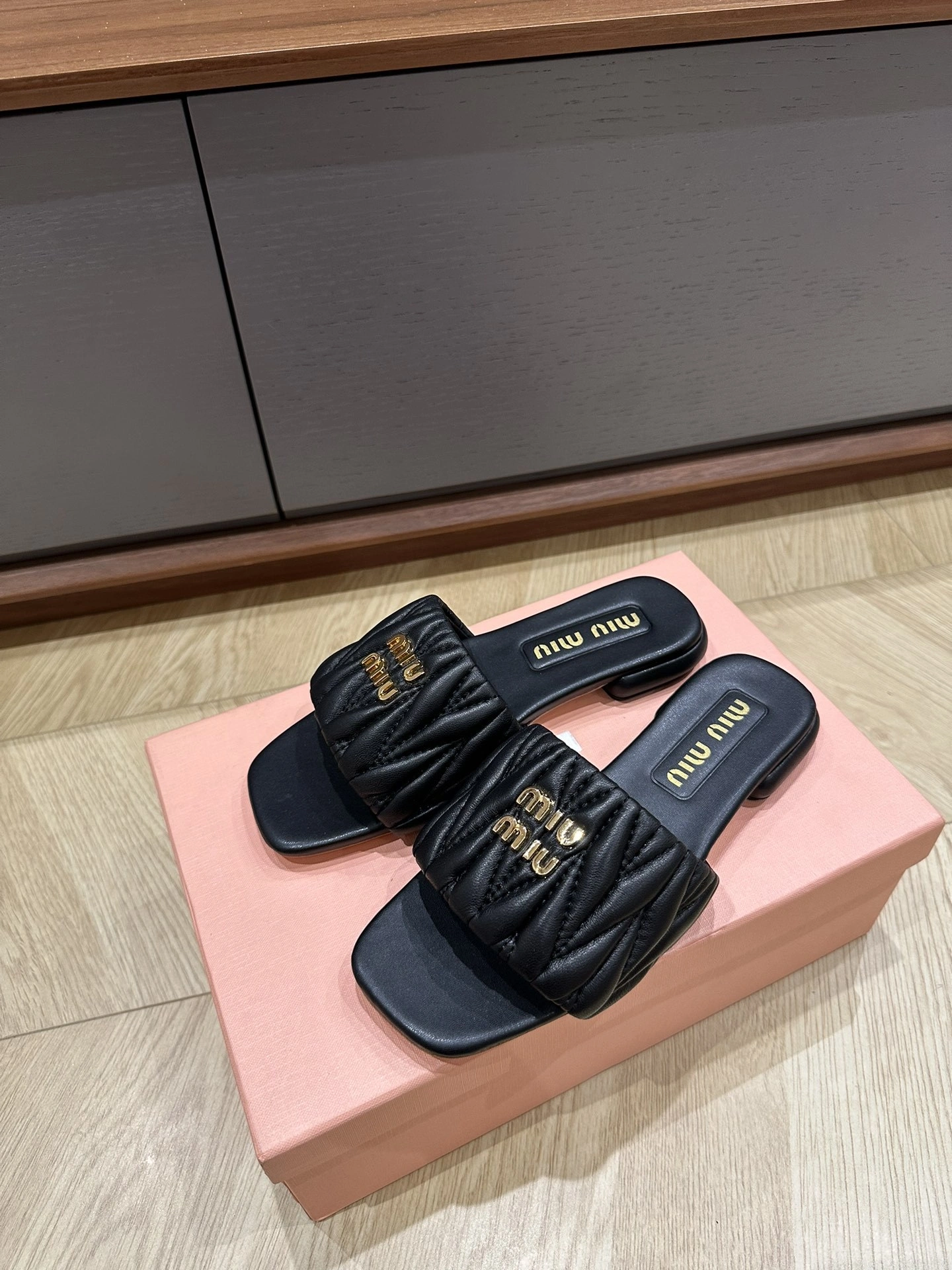 COCO-- 7iu7iu 5XX605_88T_F0002 sheepskin item:D-X03E2162