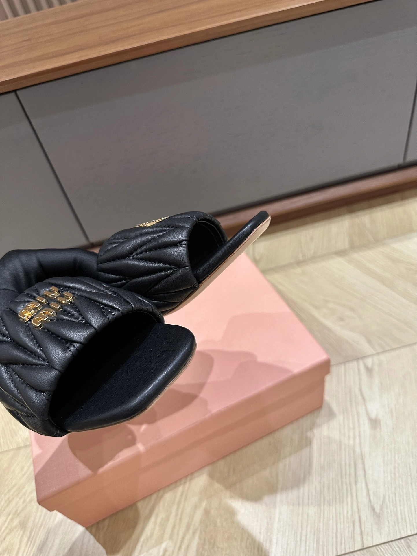 COCO-- 7iu7iu 5XX605_88T_F0002 sheepskin item:D-X03E2162