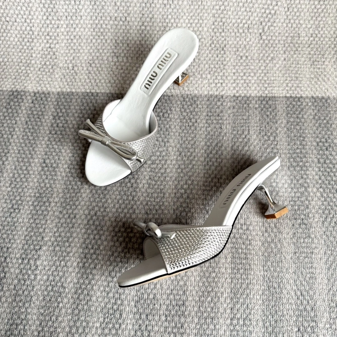 COCO-- 7iu7iu 5XX630_2AWL_F0164_F_045 Heel height：5CM item:D-X000G1110