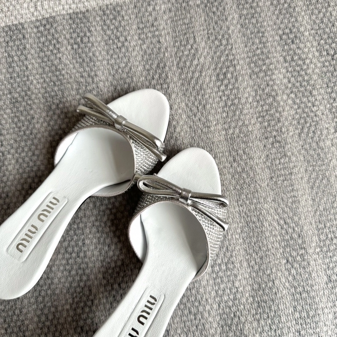 COCO-- 7iu7iu 5XX630_2AWL_F0164_F_045 Heel height：5CM item:D-X000G1110