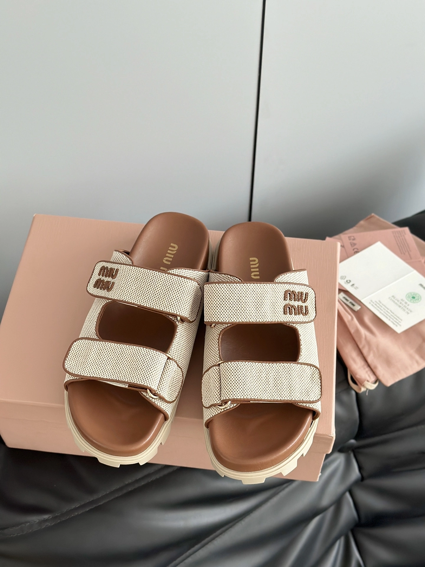 COCO-- 7iu7iu 5XX658_Q1D_F062F_F_010 cowhide sheepskin item:E-X230F1321