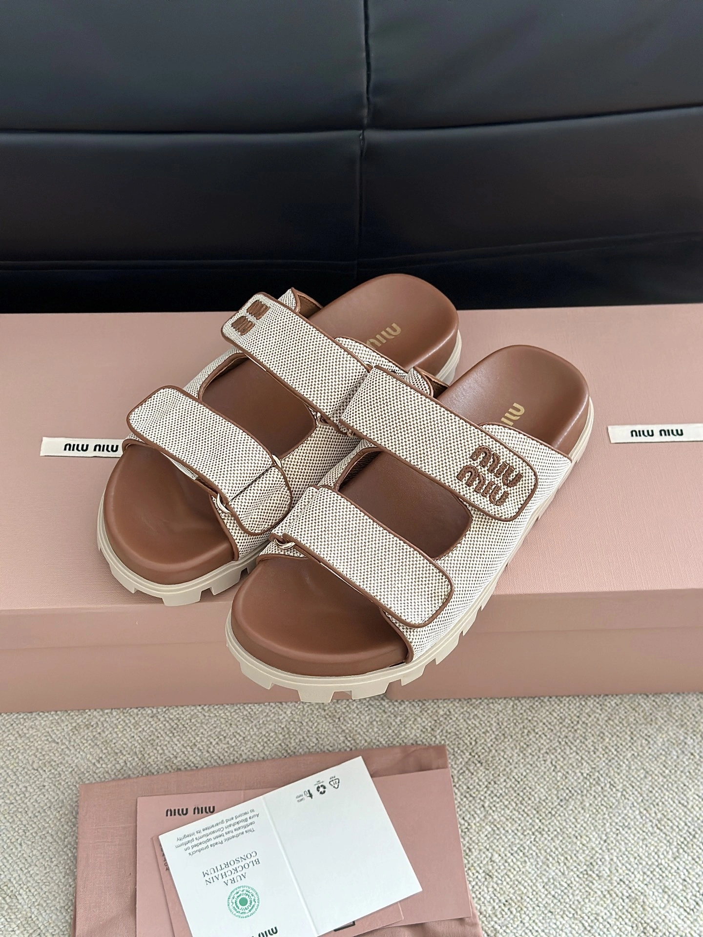 COCO-- 7iu7iu 5XX658_Q1D_F062F_F_010 cowhide sheepskin item:E-X230F1321