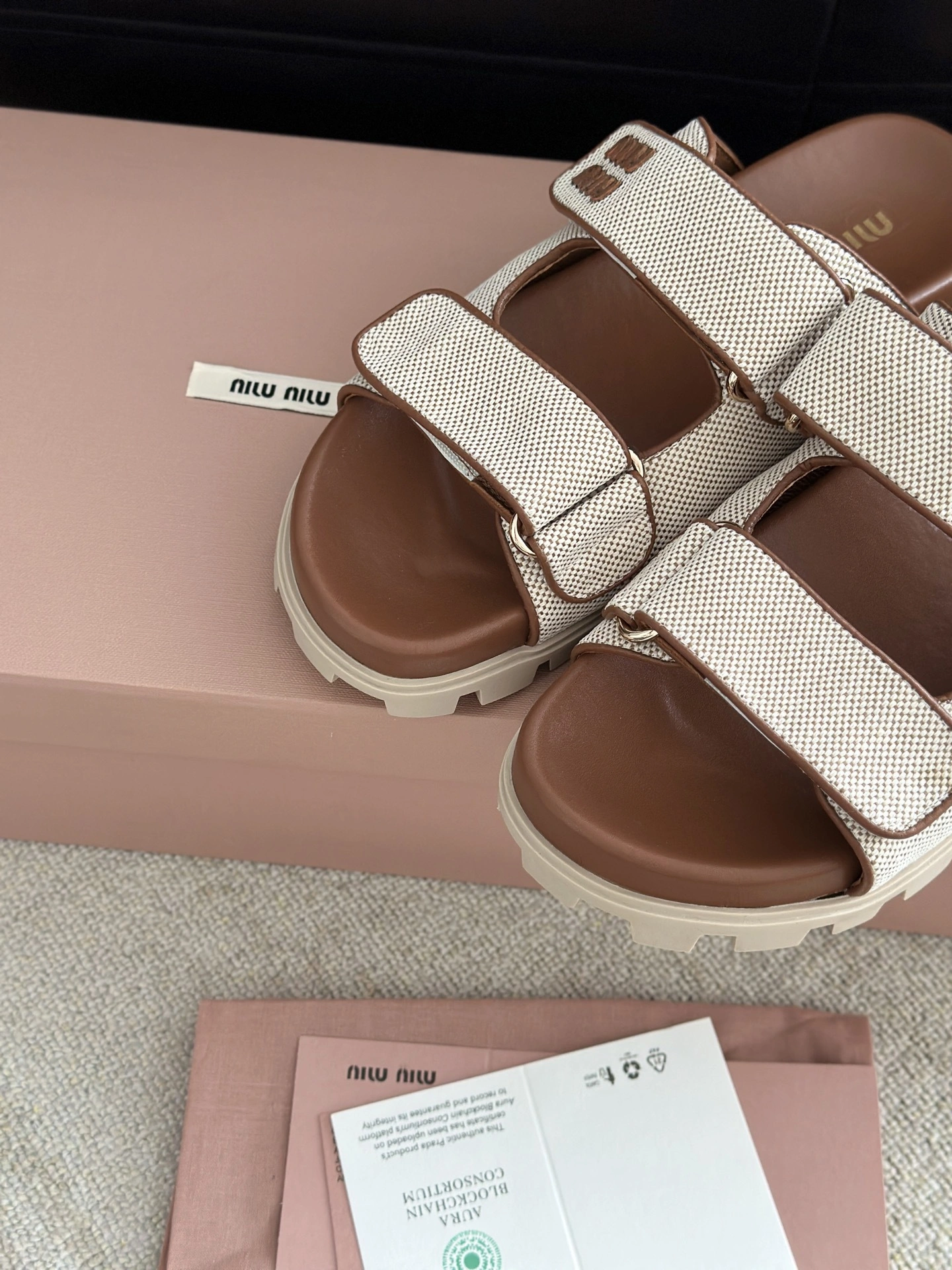 COCO-- 7iu7iu 5XX658_Q1D_F062F_F_010 cowhide sheepskin item:E-X230F1321