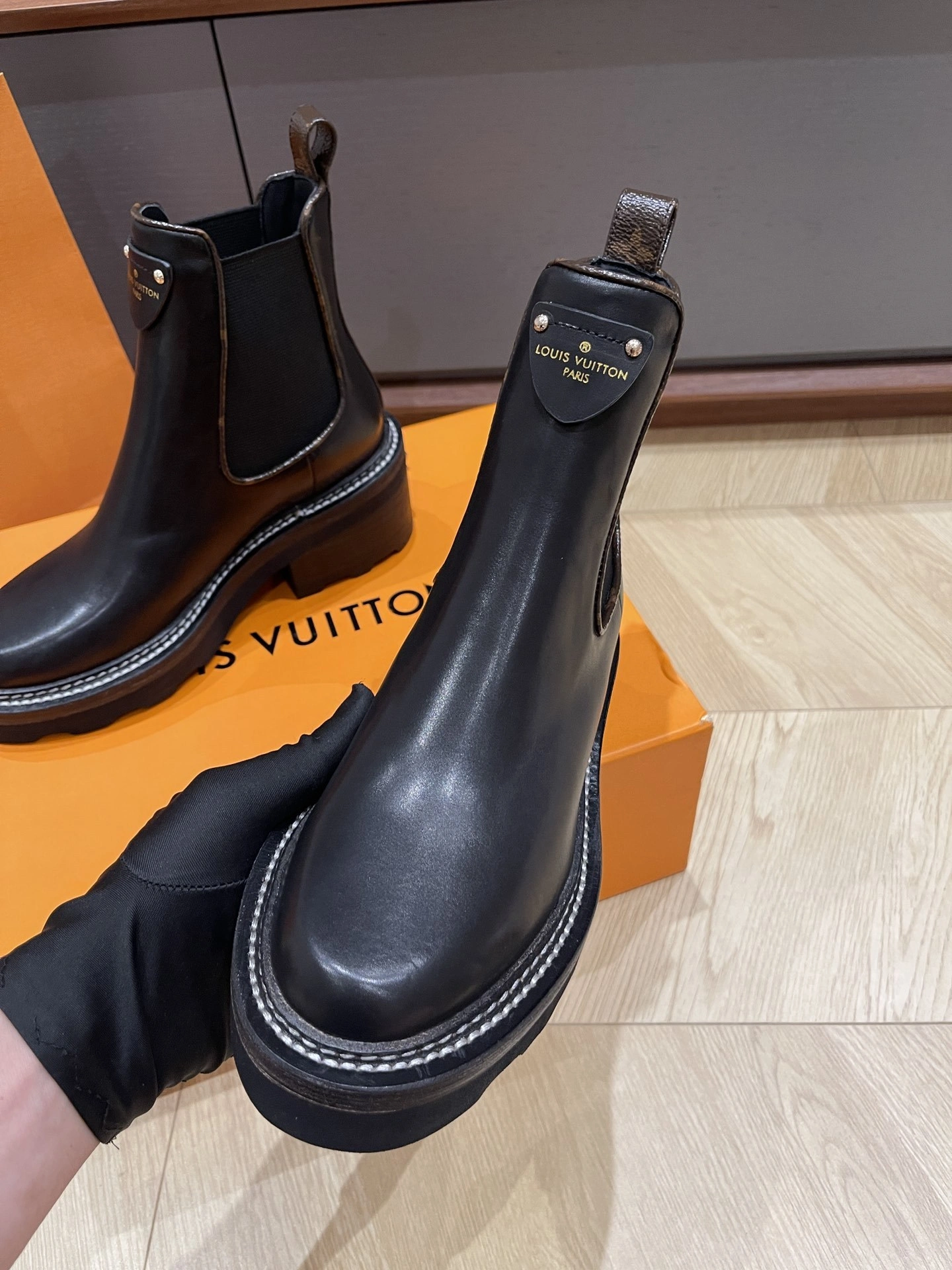 COCO-- 8V 1A8947 Heel height：5CM item:D-X230L2010