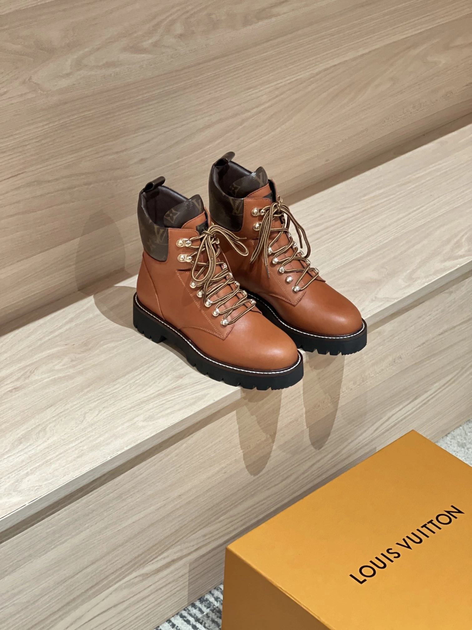 COCO-- 8V 1A959 1V Territory Calfskin Thick soles：4CM item:D-X230L2021