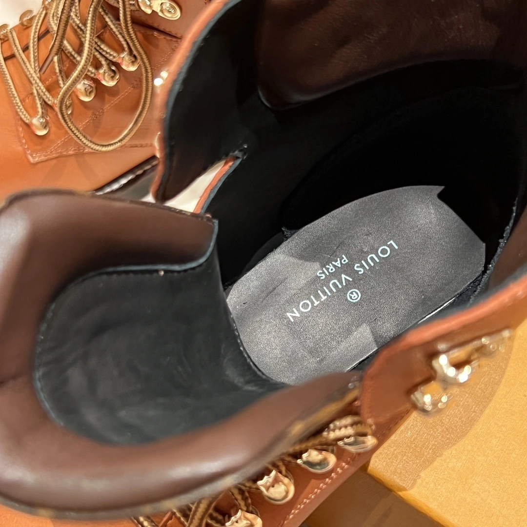 COCO-- 8V 1A959 1V Territory Calfskin Thick soles：4CM item:D-X230L2021