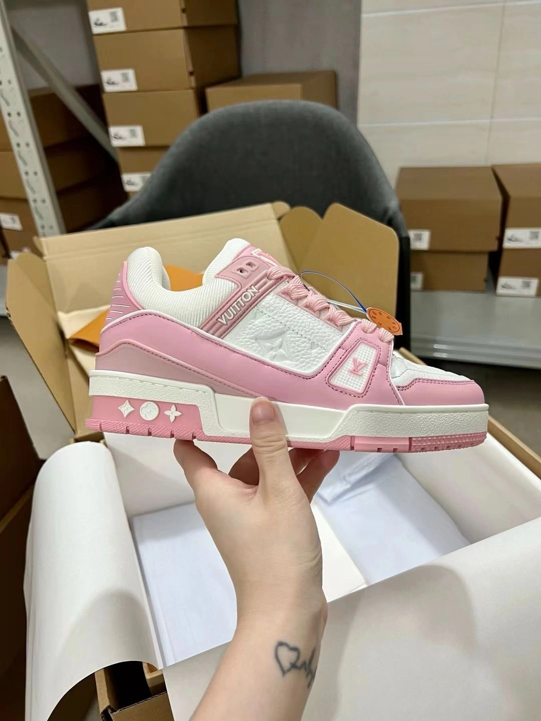 COCO-- 8V 1AA6W5 trainer Calfskin item:E-X187A0930