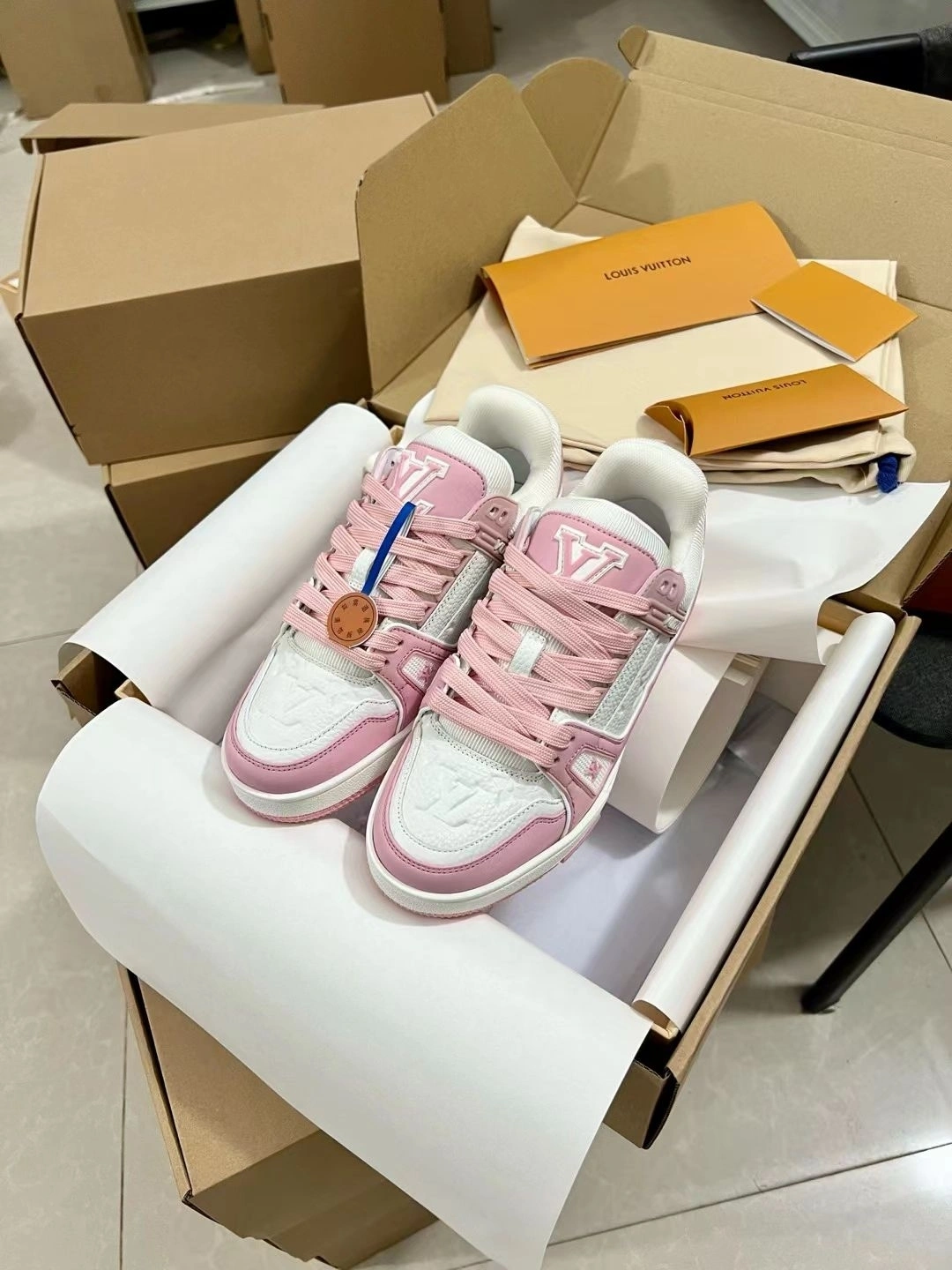 COCO-- 8V 1AA6W5 trainer Calfskin item:E-X187A0930