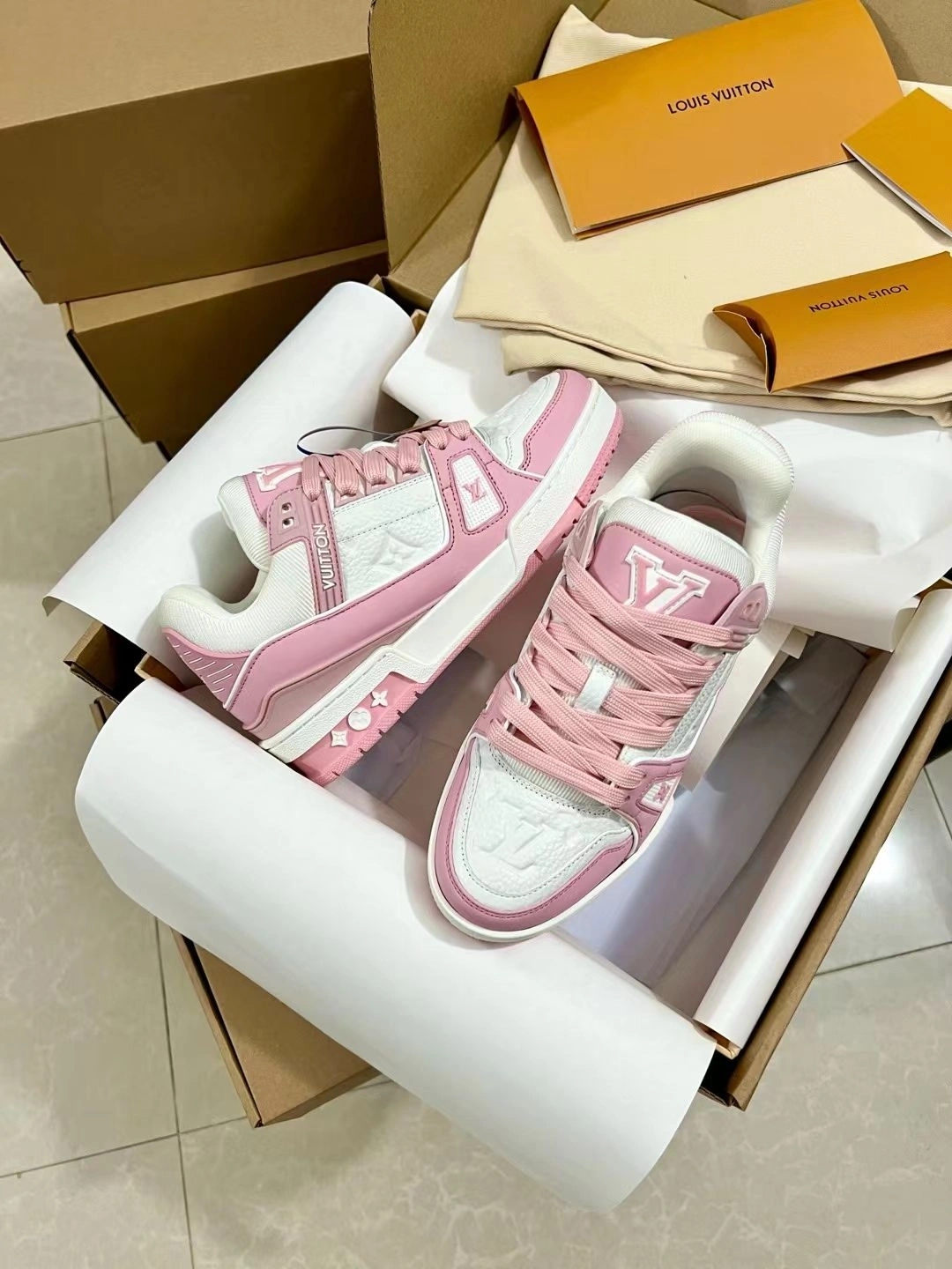 COCO-- 8V 1AA6W5 trainer Calfskin item:E-X187A0930