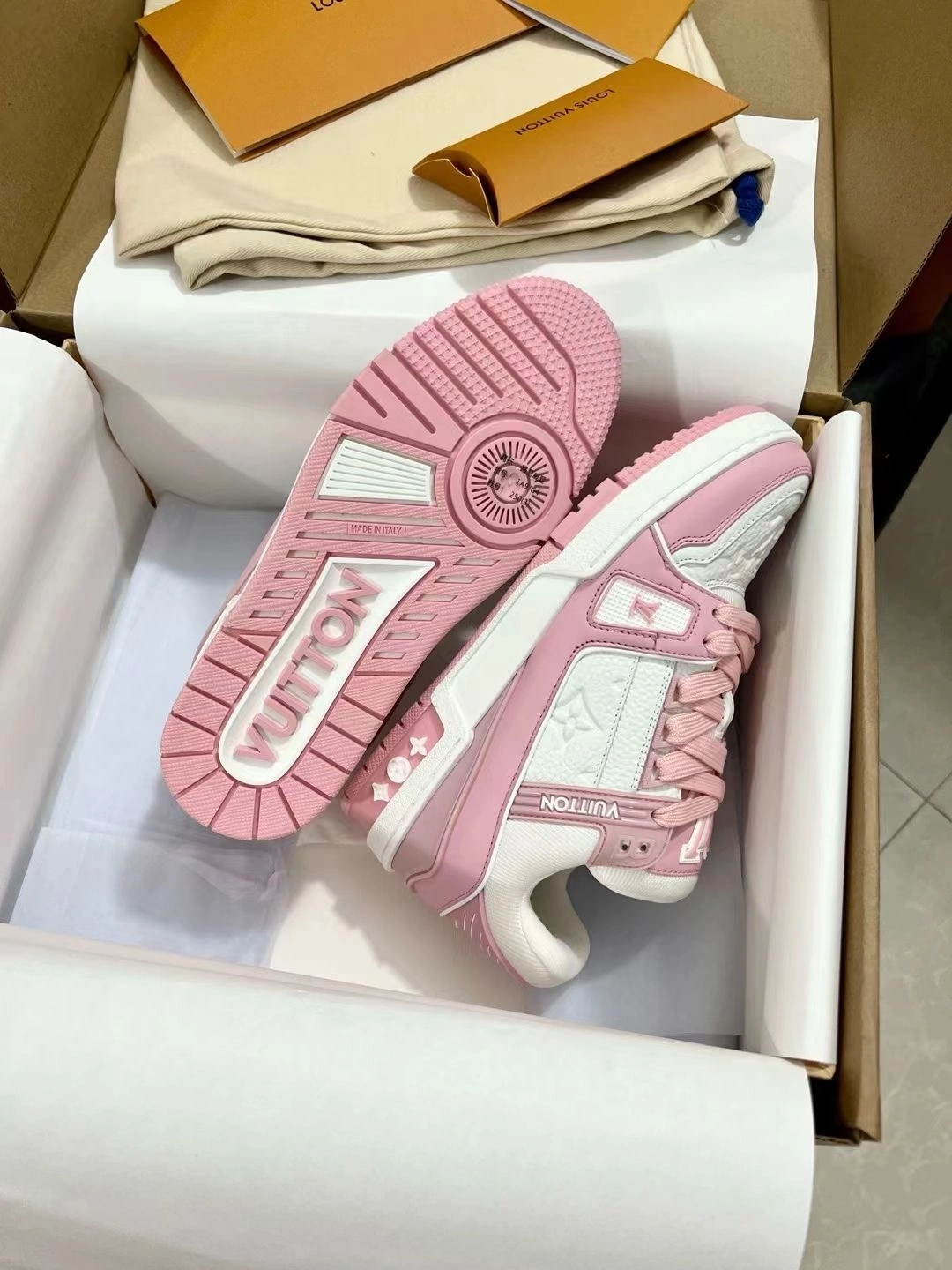 COCO-- 8V 1AA6W5 trainer Calfskin item:E-X187A0930