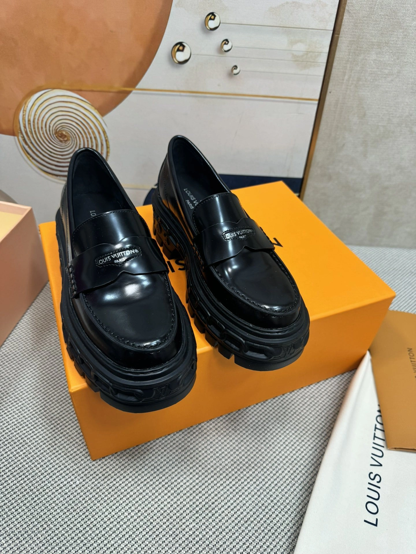 COCO-- 8V 1AC9I9 cowhide item:D-X555L1914