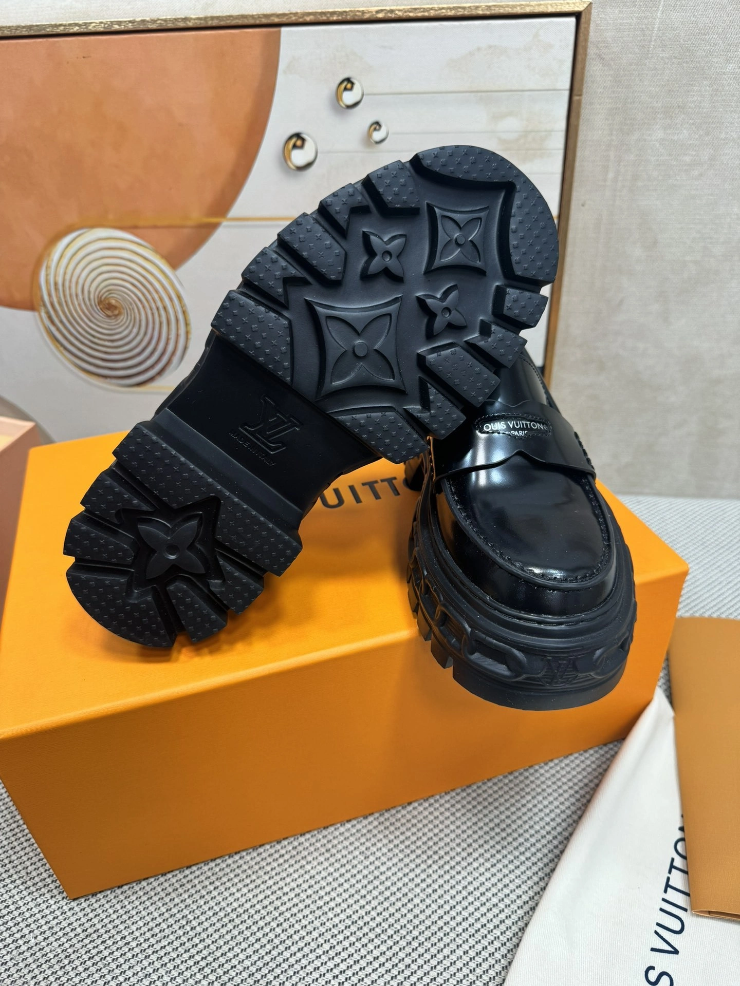 COCO-- 8V 1AC9I9 cowhide item:D-X555L1914