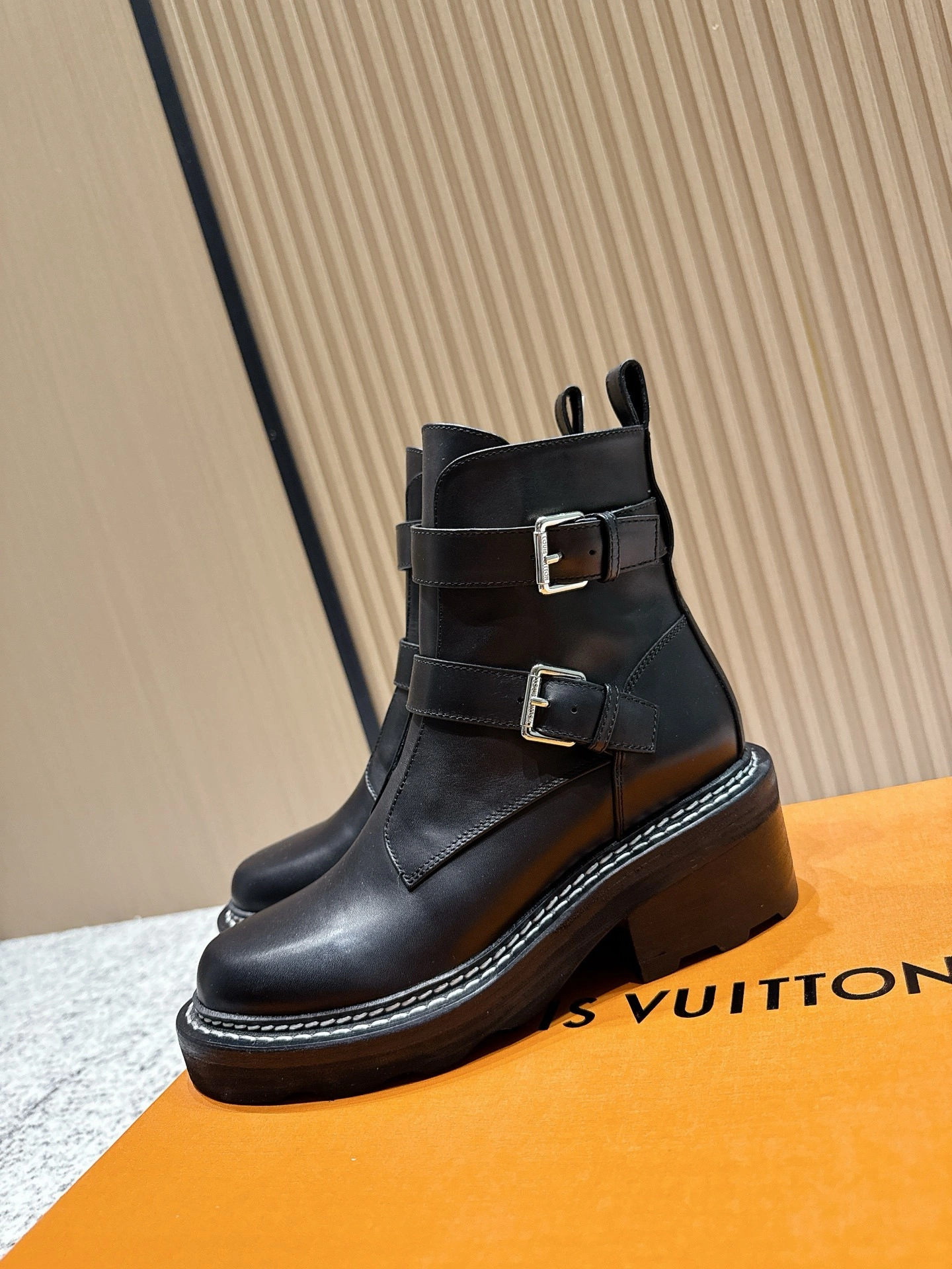 COCO-- 8V 1ACH3E Calfskin Heel height ：6cm item:E-X362J2917