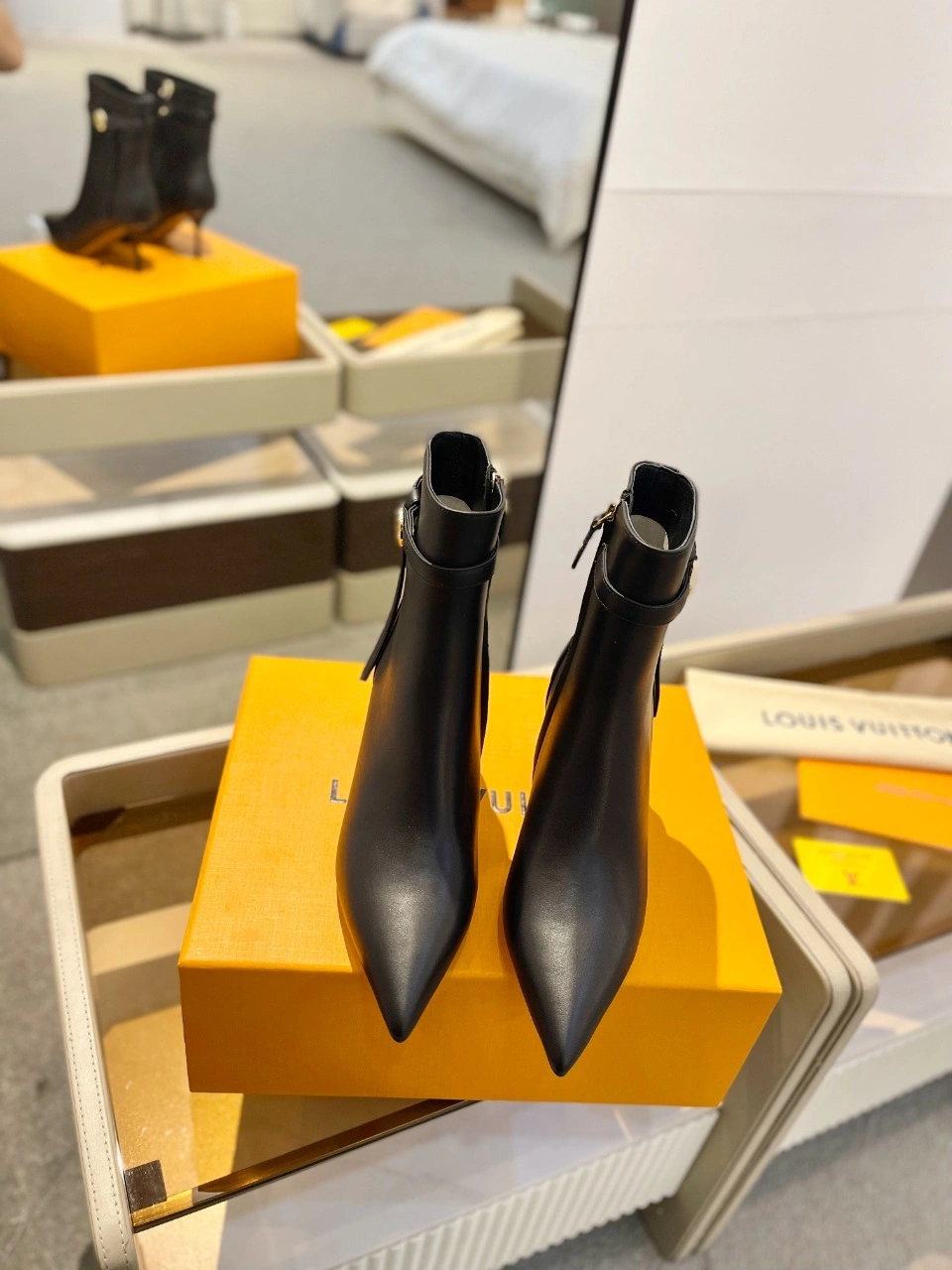 COCO-- 8V 1ACIS7 Heel height：7CM Calfskin goatskin item:D-X555L1916