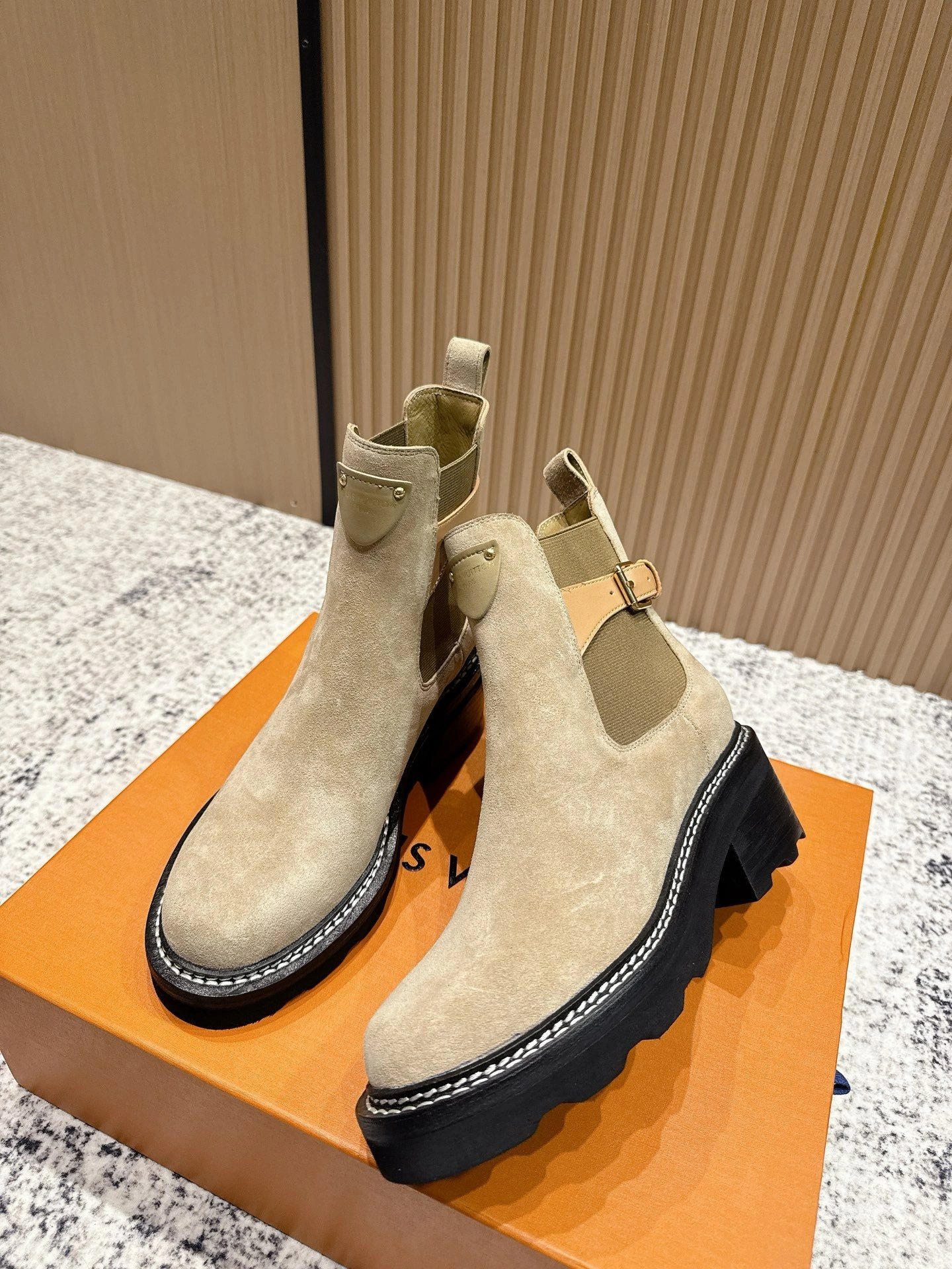 COCO-- 8V 1ACKD1 Calfskin Heel height ：6cm item:E-X362J2918