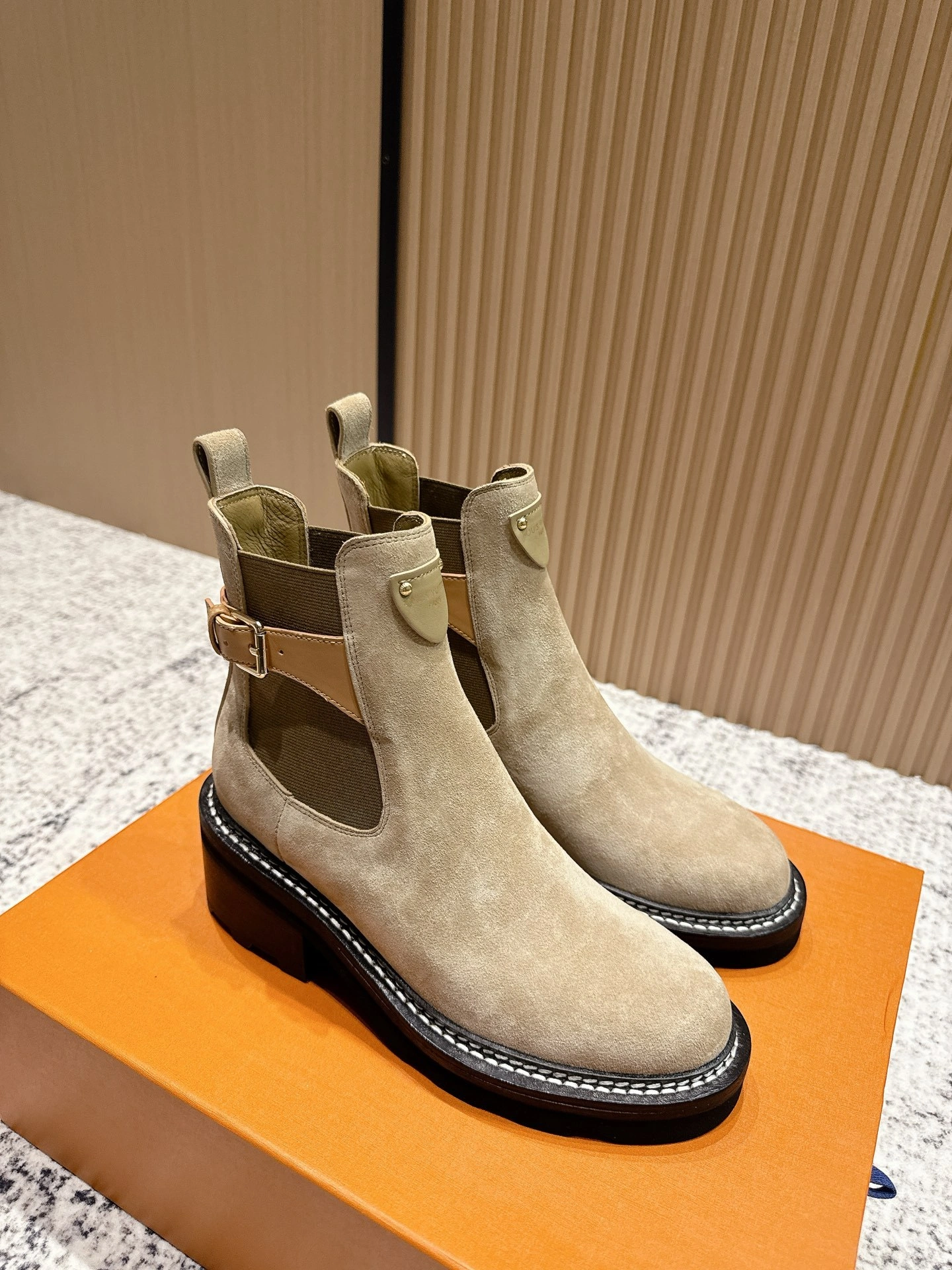 COCO-- 8V 1ACKD1 Calfskin Heel height ：6cm item:E-X362J2918