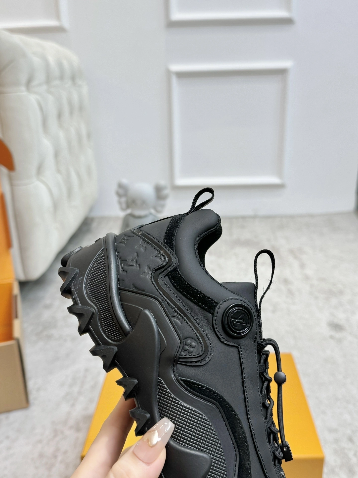 COCO-- 8V 1ACMU8 Discovery cowhide Thick soles：4CM item:E-X158D1029