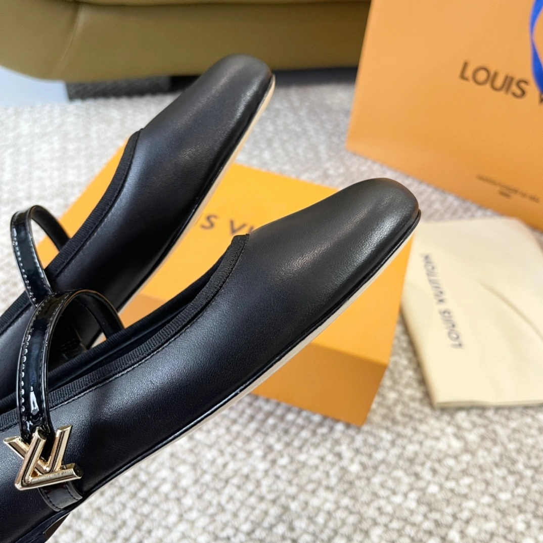 COCO-- 8V 1ACUKM Romy sheepskin item:D-X000I0321