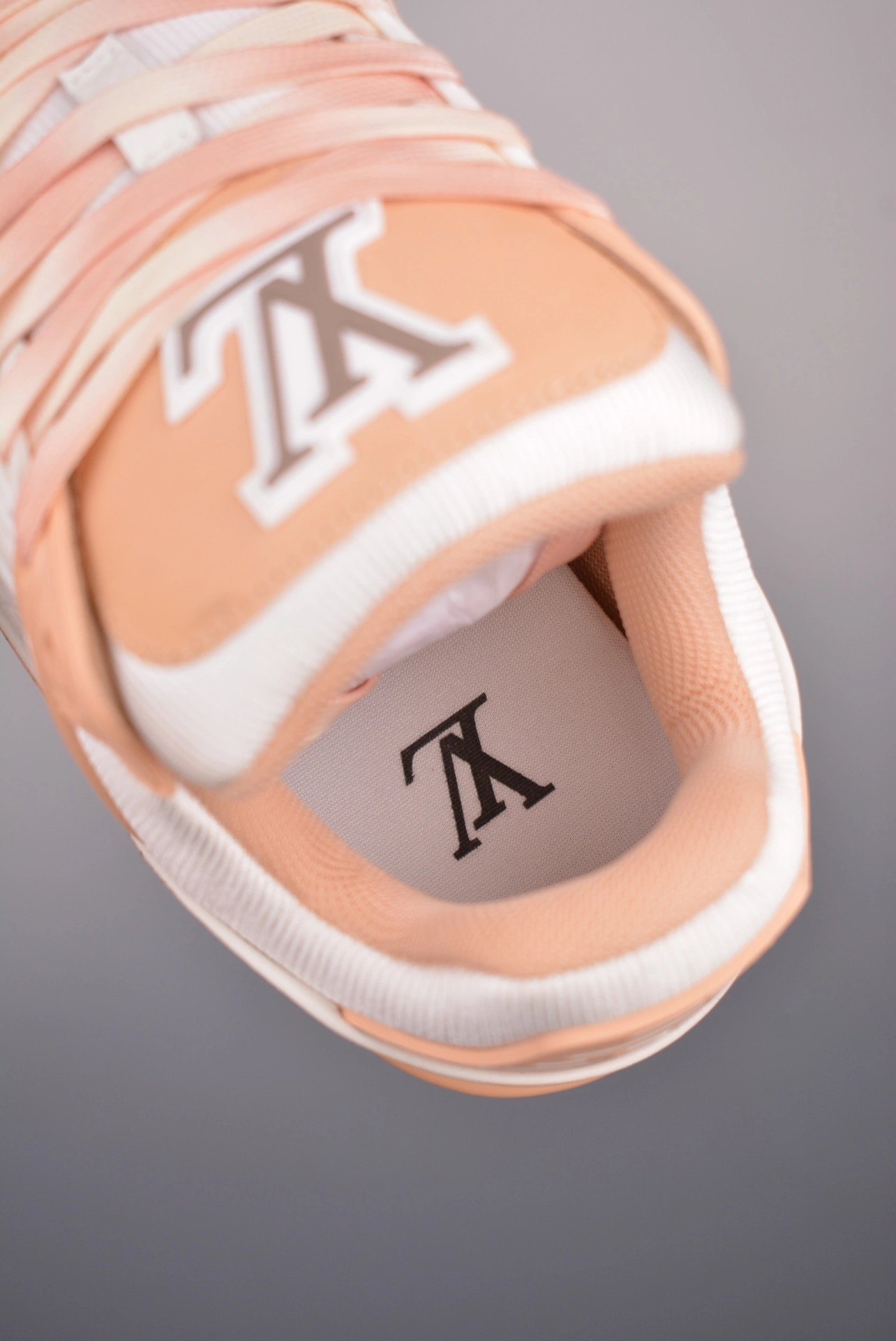 COCO-- 8V 1ACWA8 Trainer Calfskin item:D-X167H0144