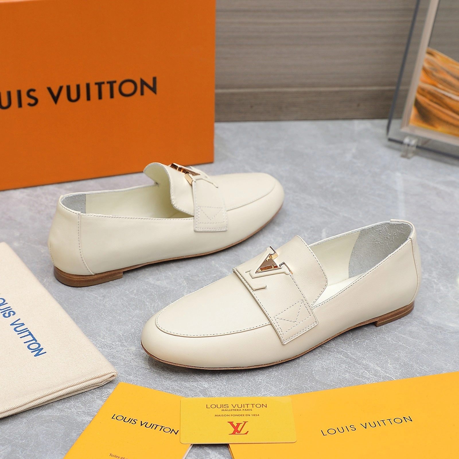 COCO-- 8V 1ACXCY sheepskin item:D-X000H2936