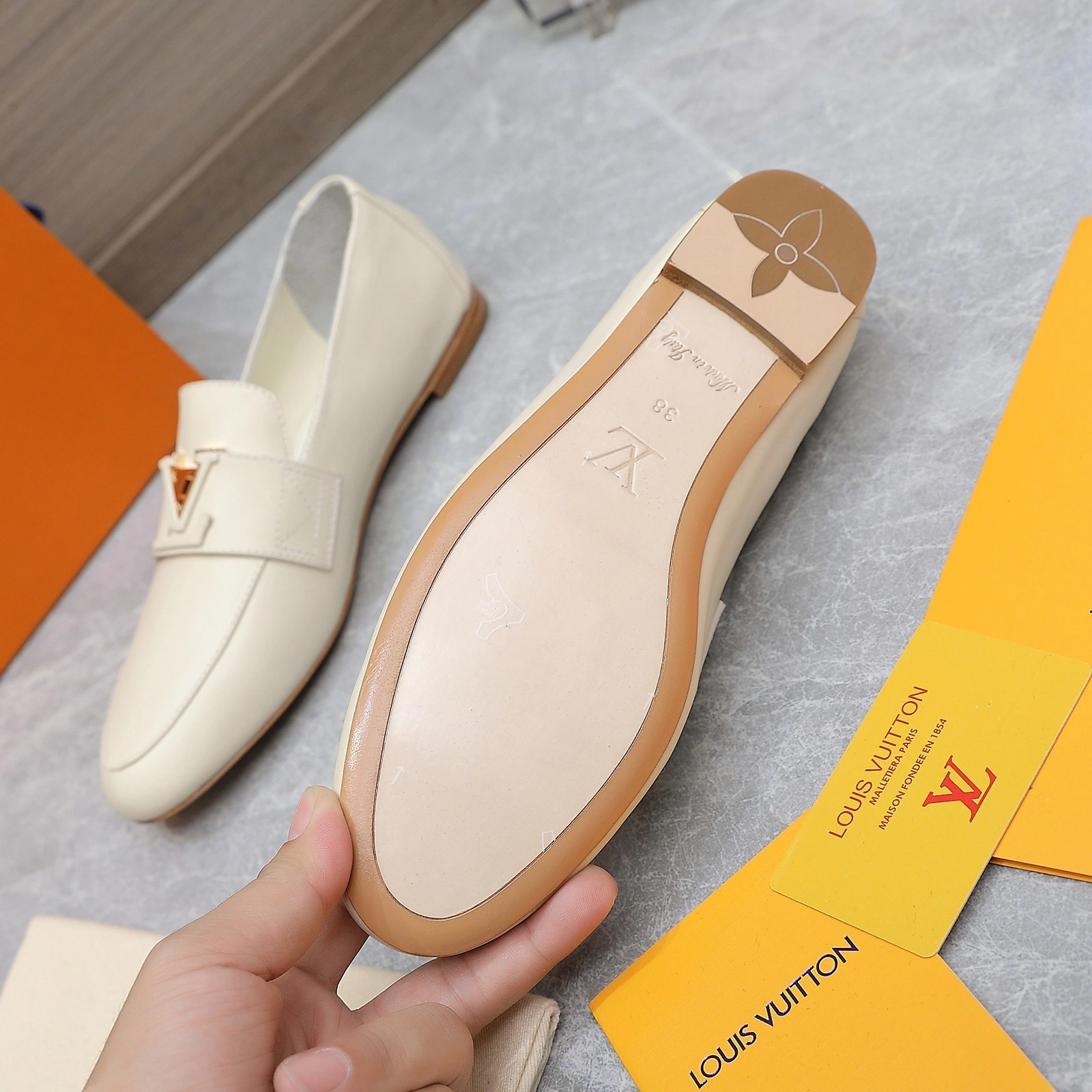 COCO-- 8V 1ACXCY sheepskin item:D-X000H2936