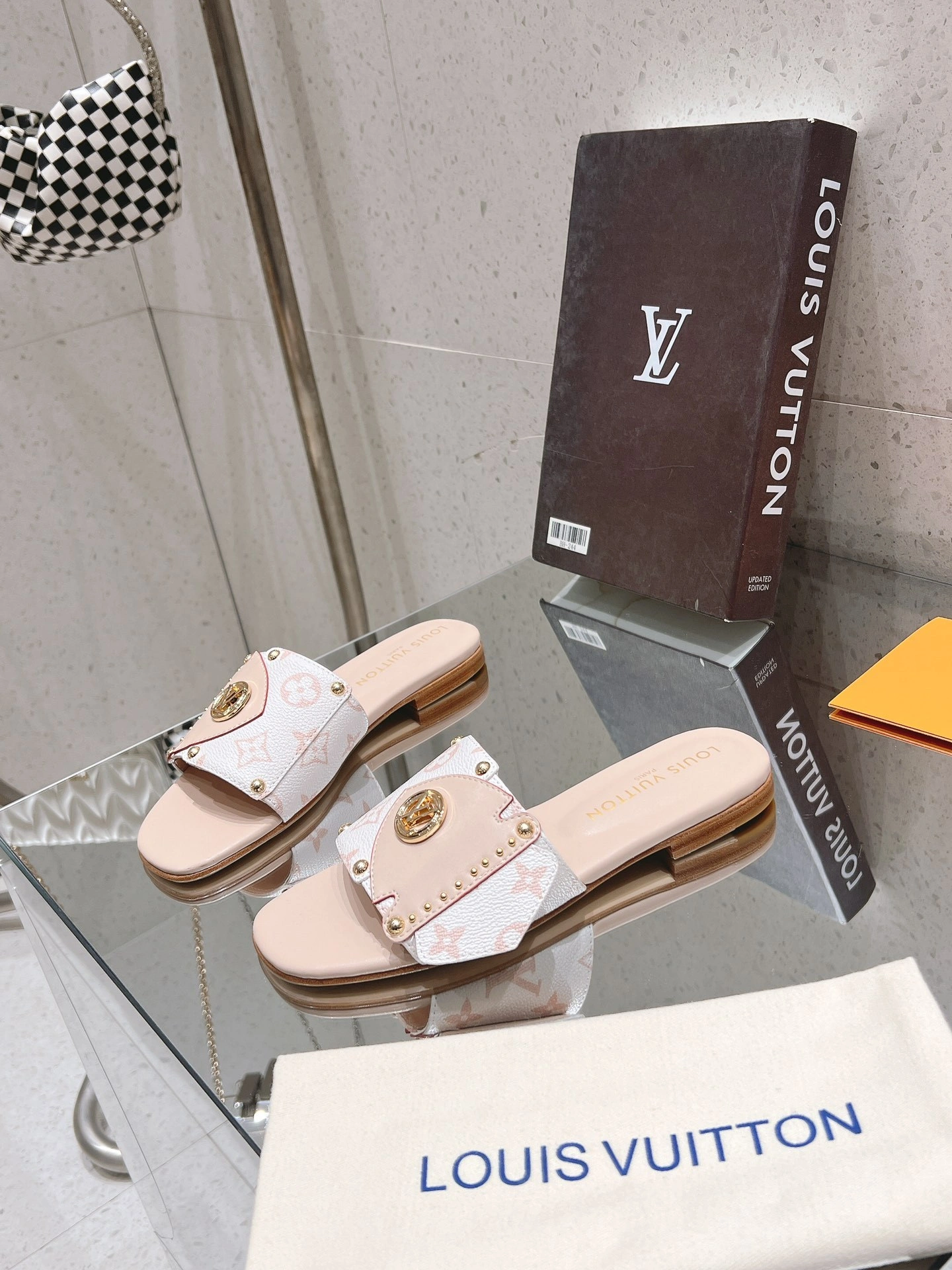 COCO-- 8V 1ACXII 1ACXX5 Calfskin item:D-X032F0110S