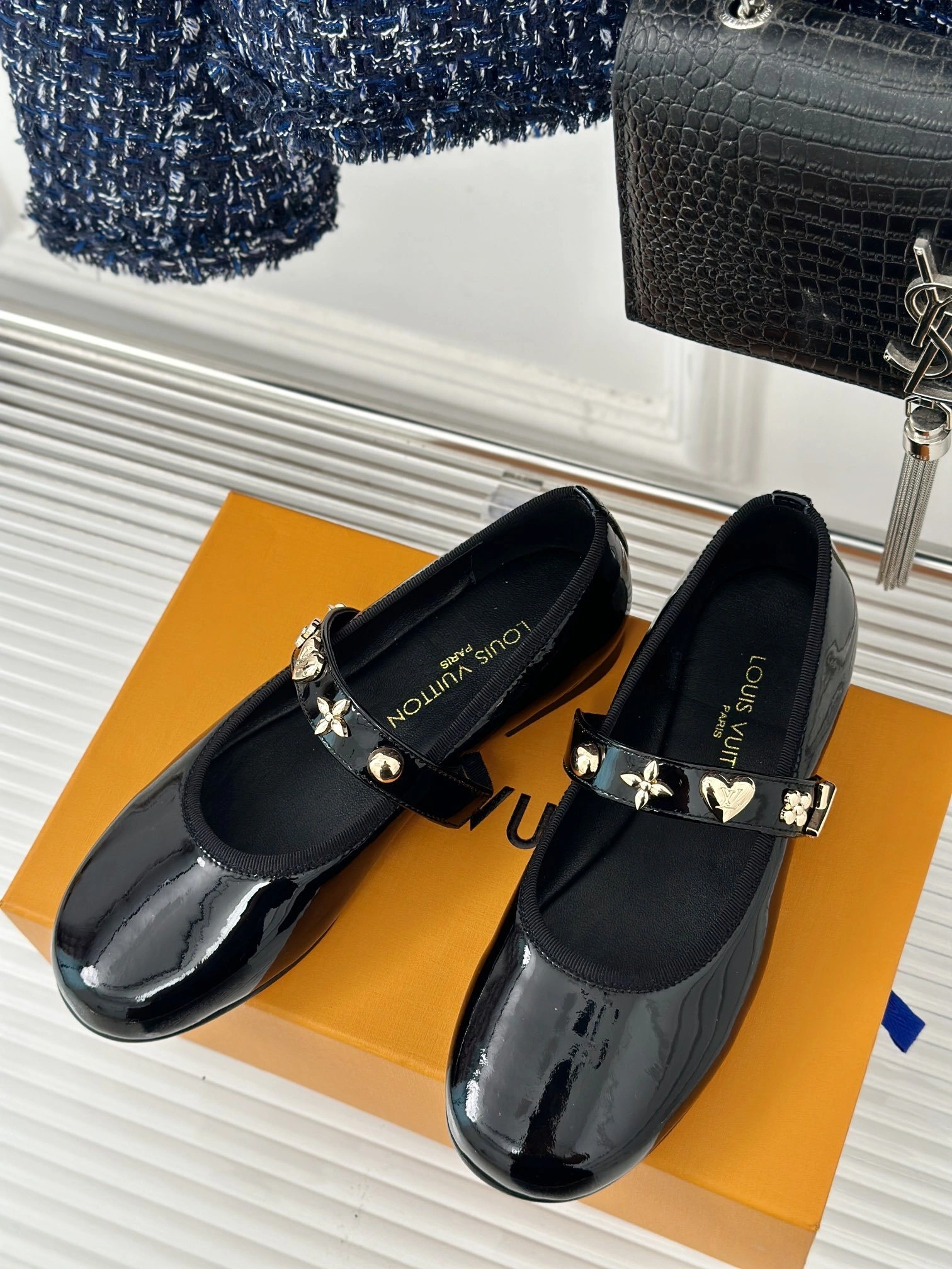 COCO-- 8V 1ACYD9 Calfskin sheepskin item:D-X000I0319