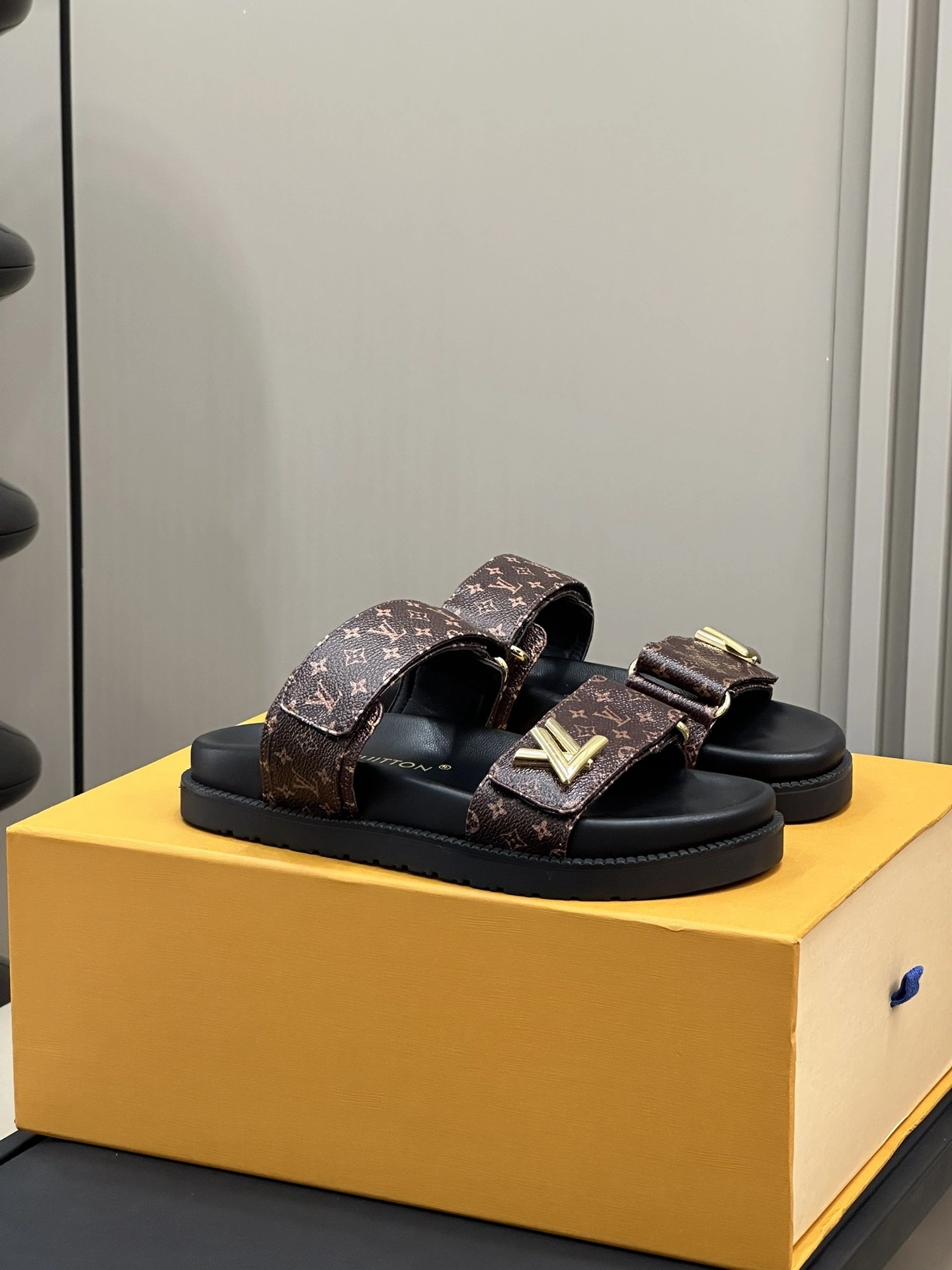 COCO-- 8V 1AD1HK item:D-X298F0112S