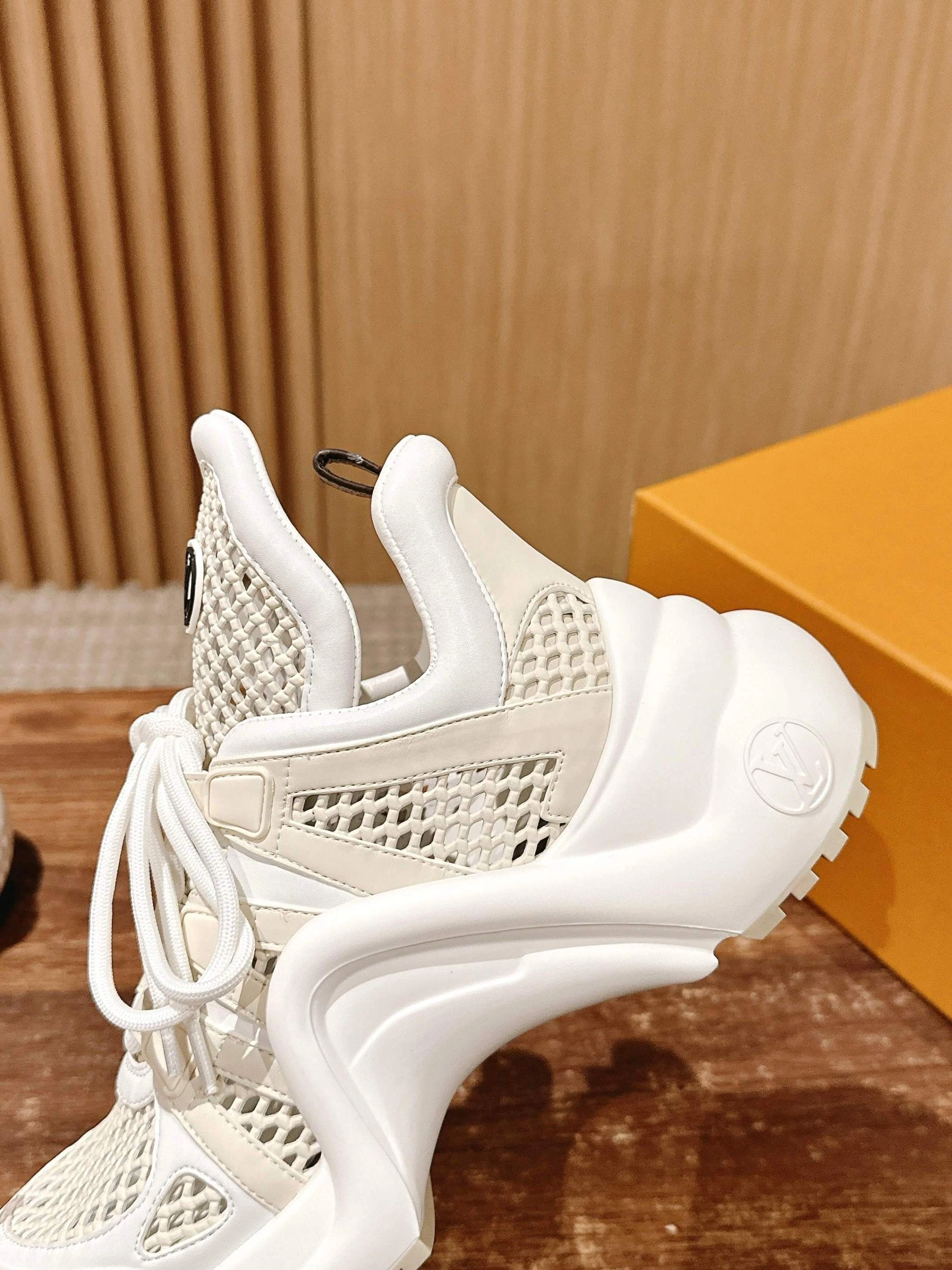 COCO-- 8V 1AD2M5 cowhide Thick soles：5CM item:E-X230F2612