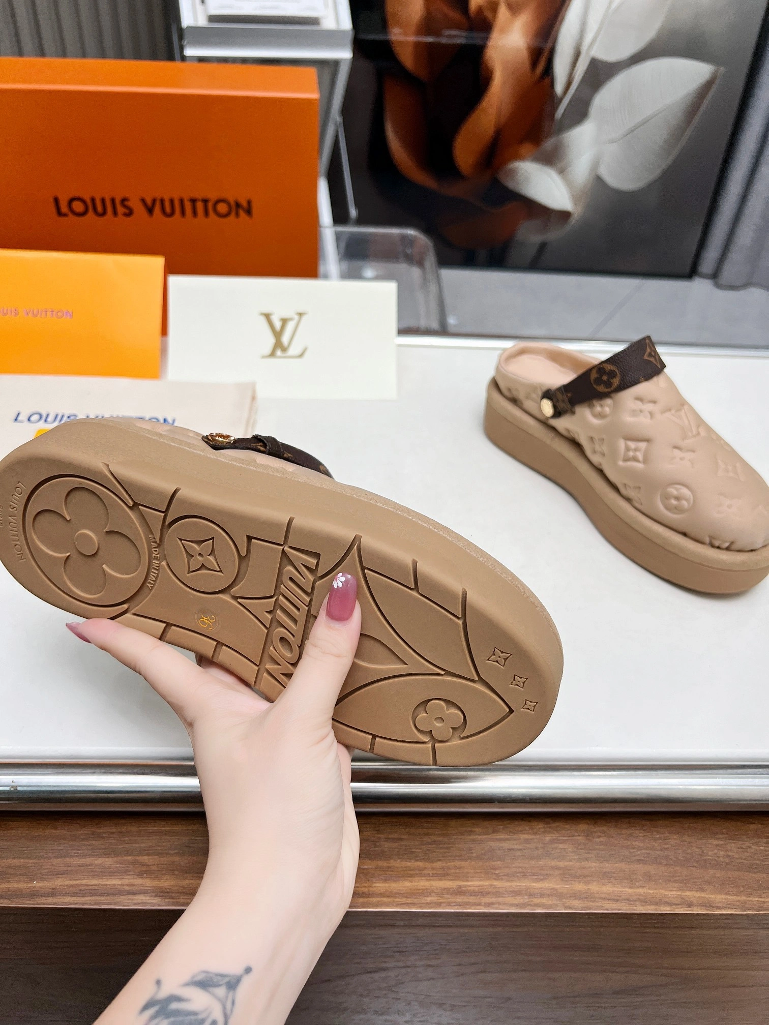 COCO-- 8V 1AD3II sheepskin item:D-X000I0347