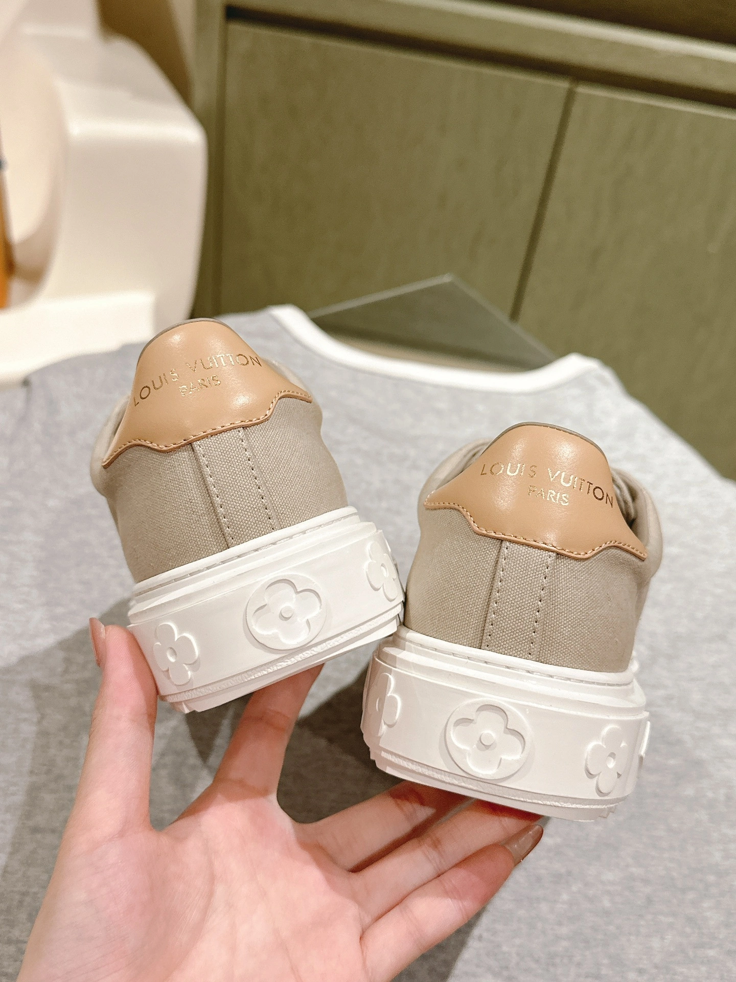 COCO-- 8V 1AD9C3 Monogram item：E-X362I0607