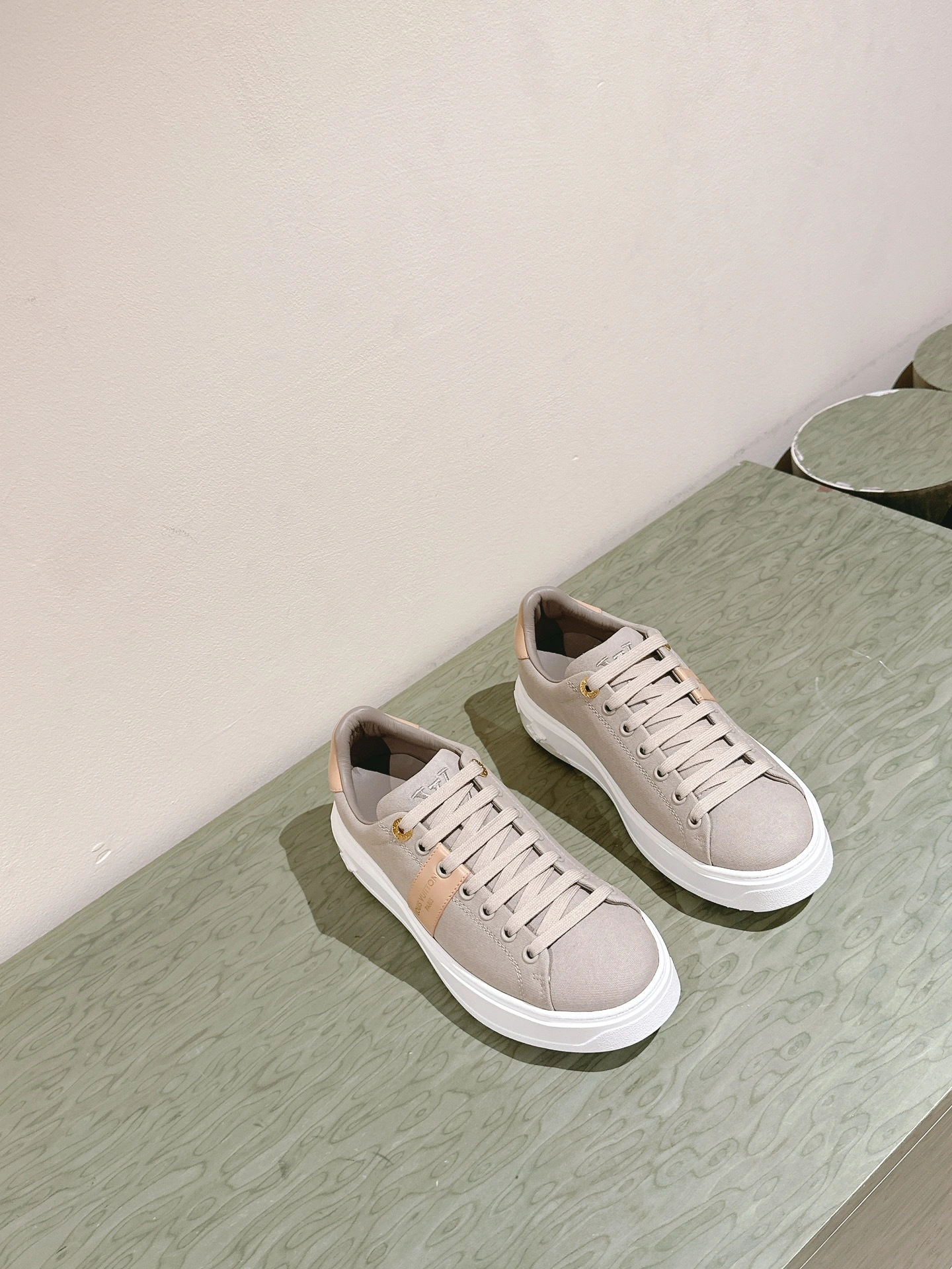 COCO-- 8V 1AD9C3 Monogram item：E-X362I0607