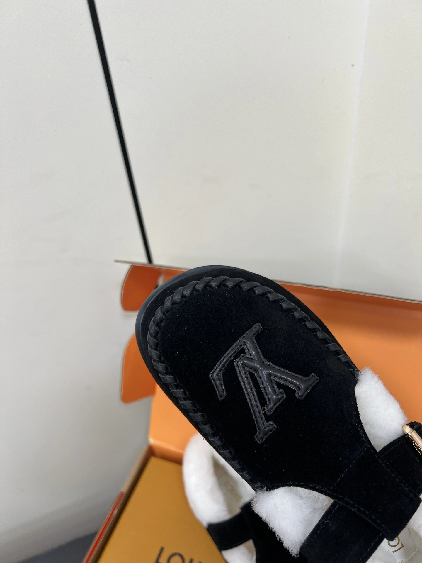 COCO-- 8V 1ADC0X item:E-X362K1901