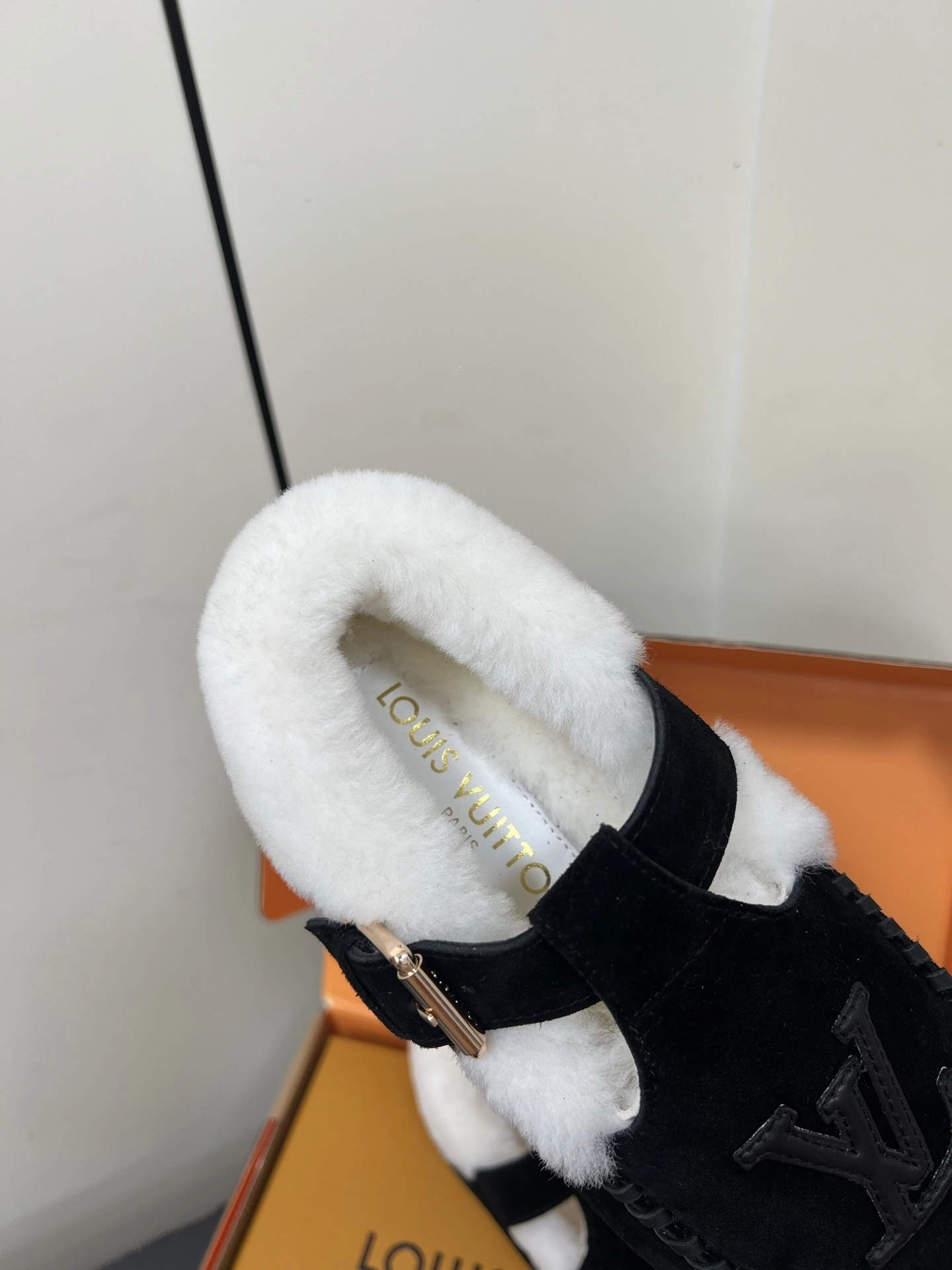 COCO-- 8V 1ADC0X item:E-X362K1901